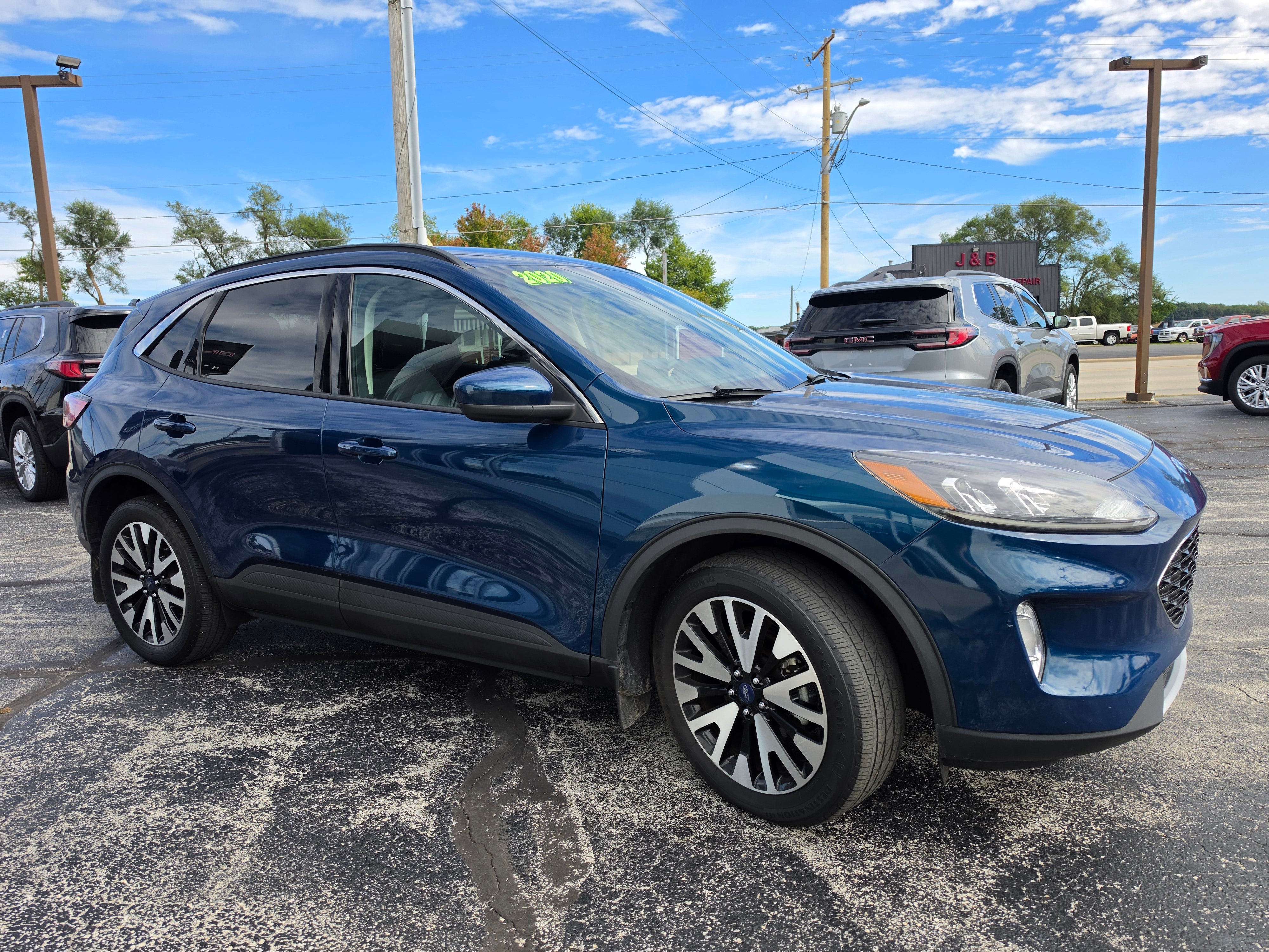 2020 Ford Escape SEL