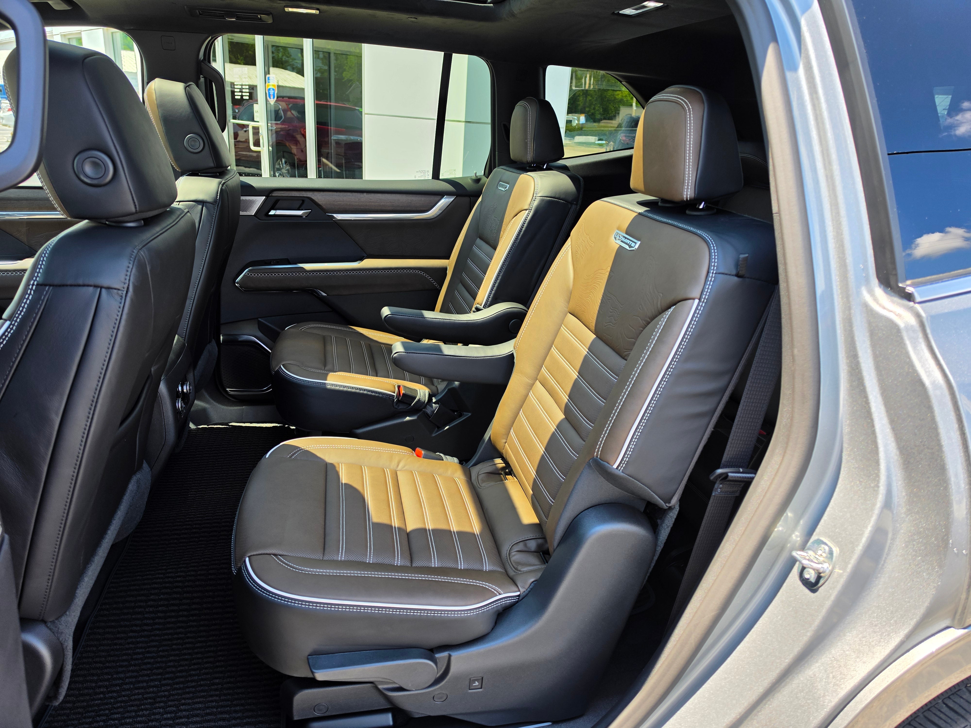 2027 GMC Acadia Denali Ultimate