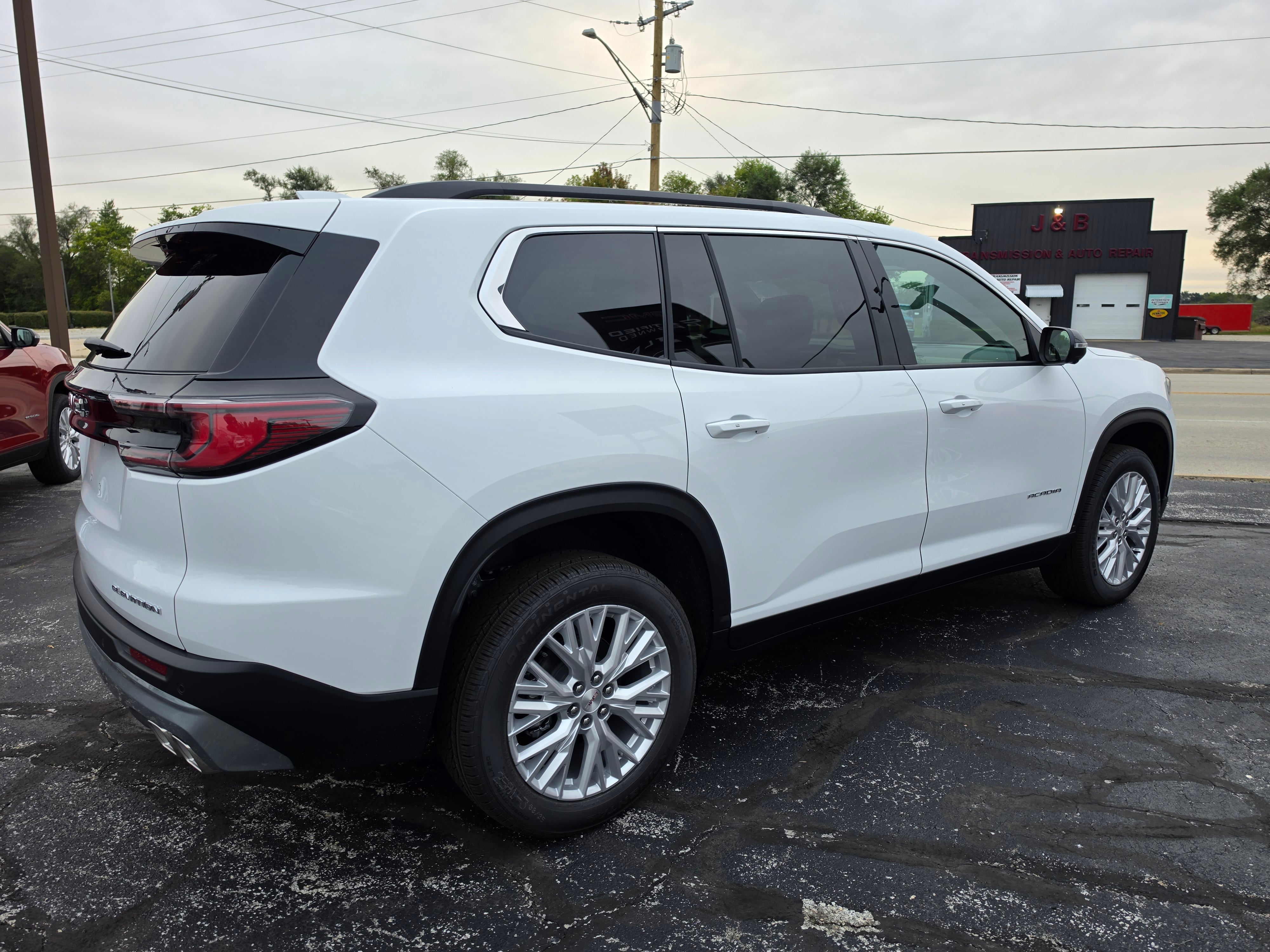 2027 GMC Acadia Elevation