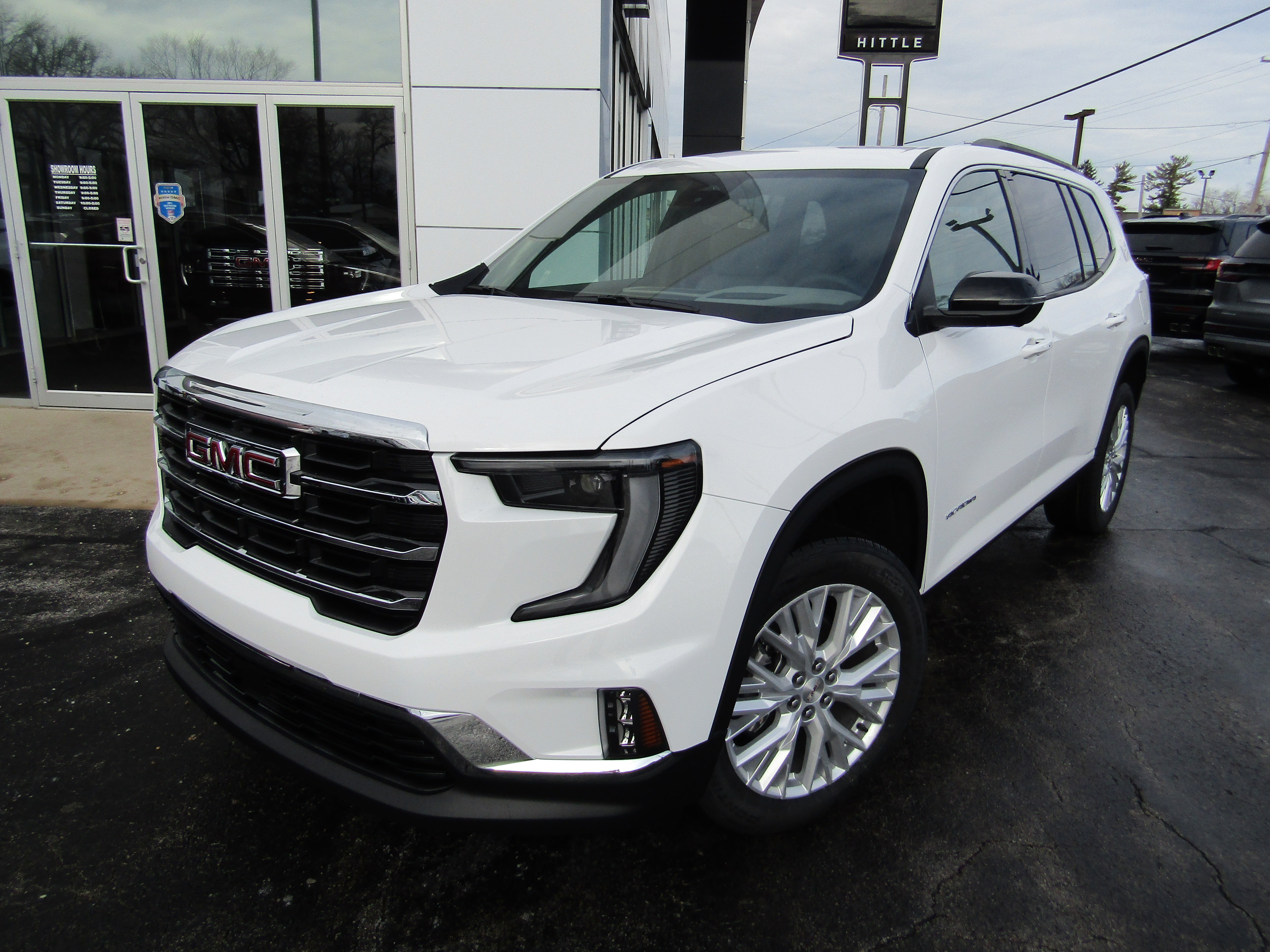 2026 GMC Acadia Elevation