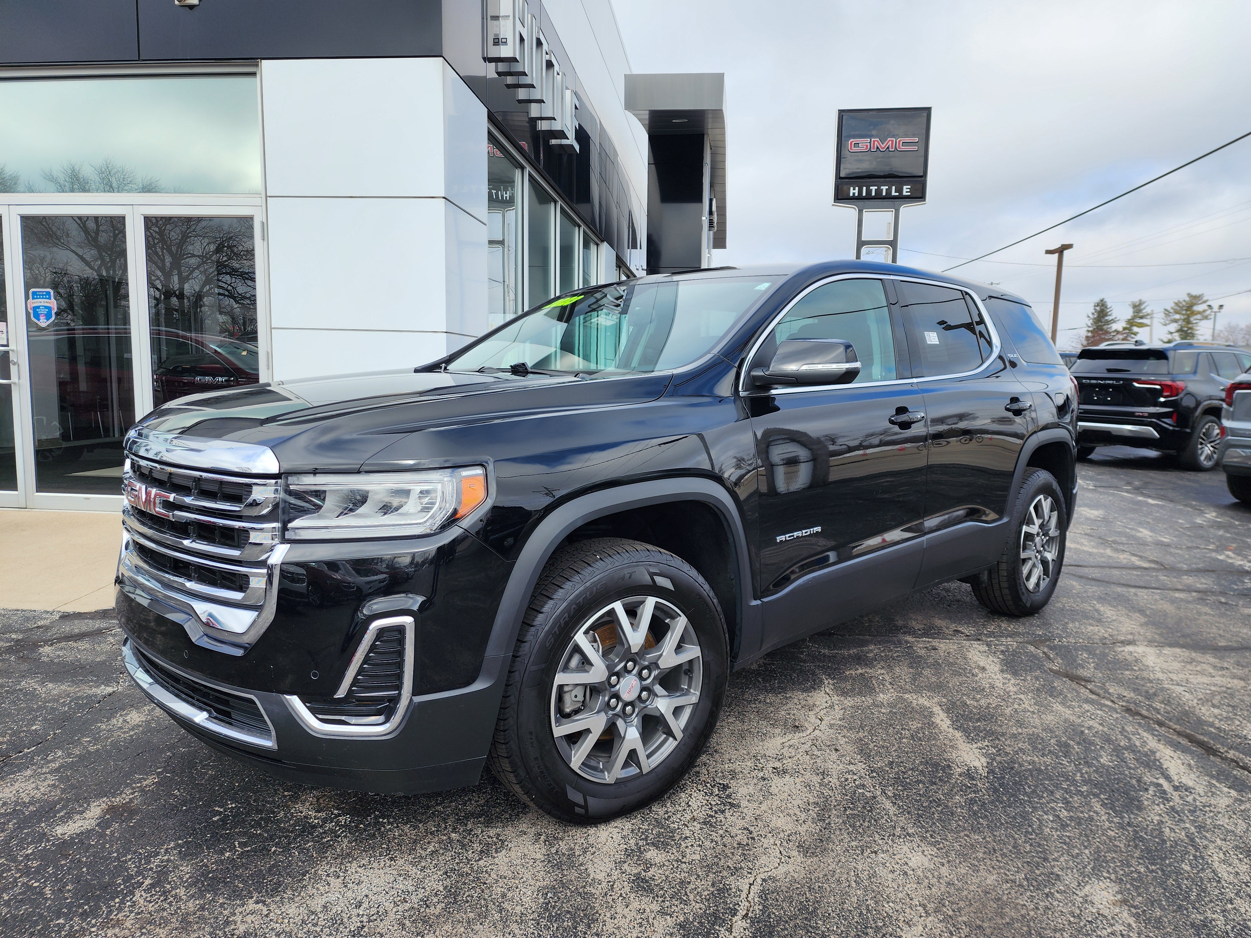 2023 GMC Acadia SLE