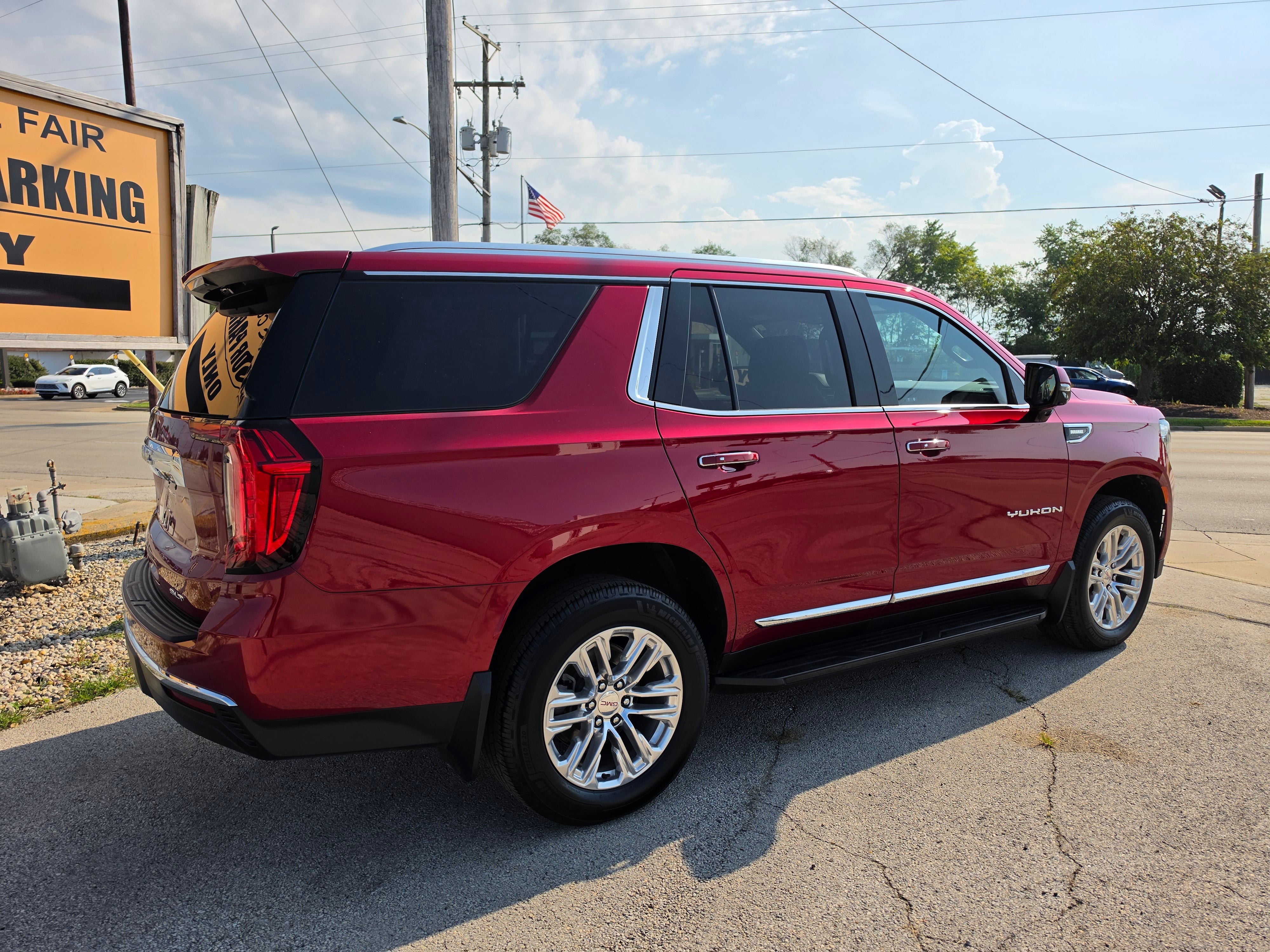 2022 GMC Yukon SLT
