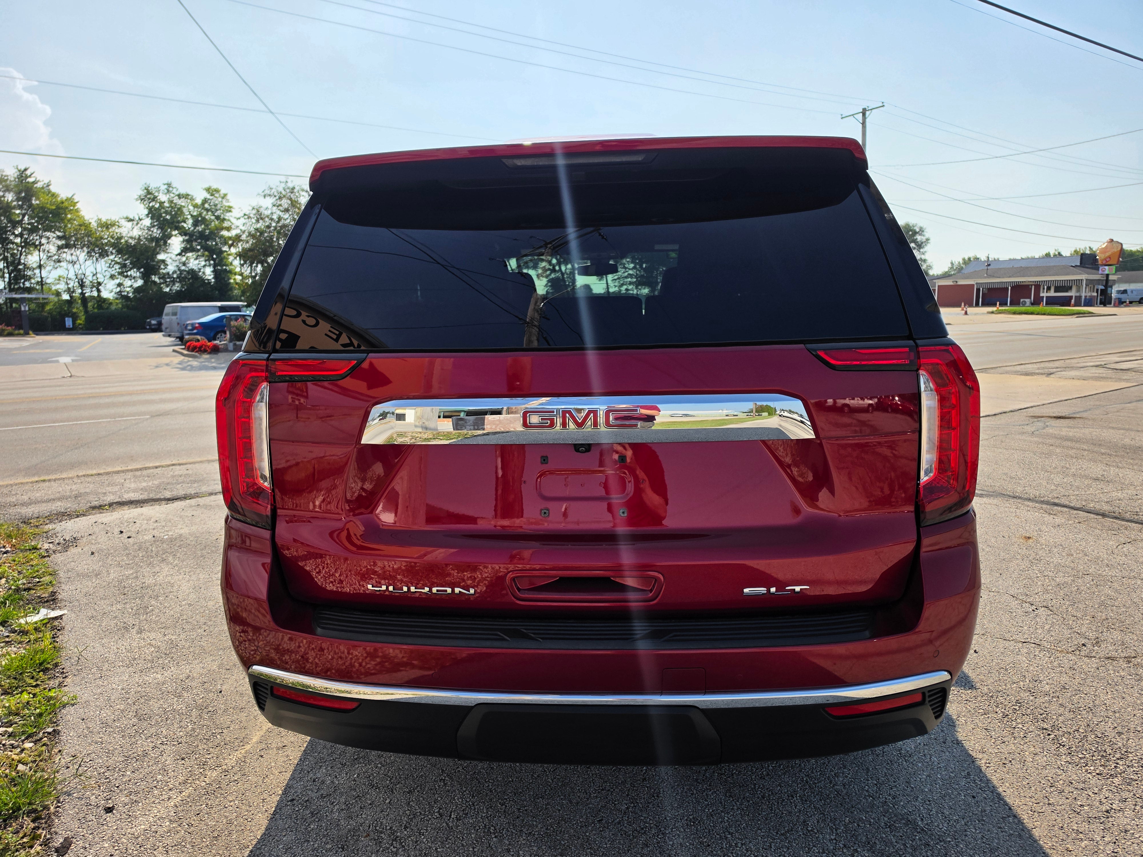 2022 GMC Yukon SLT