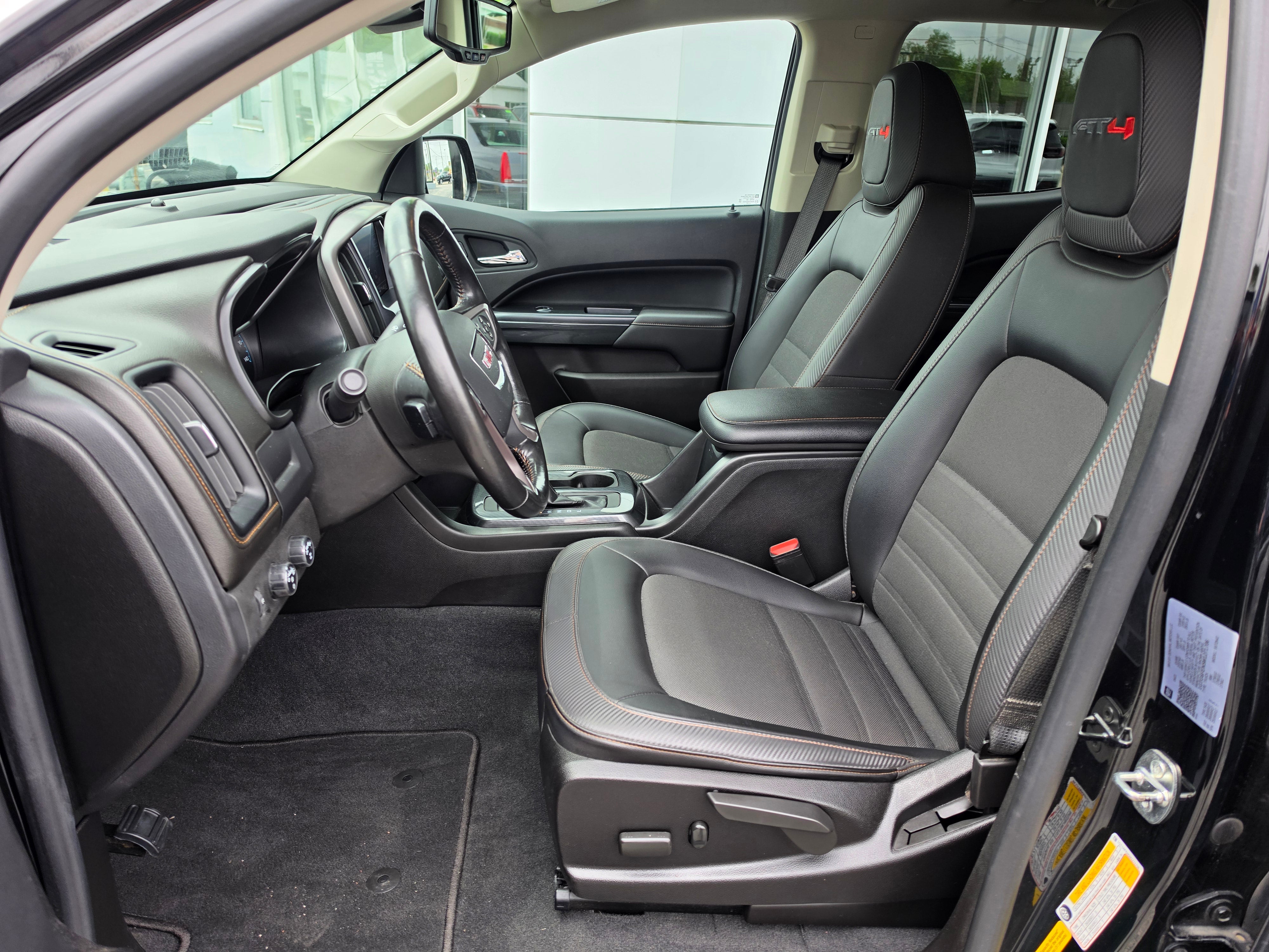 2021 GMC Canyon 4WD AT4 w/Cloth