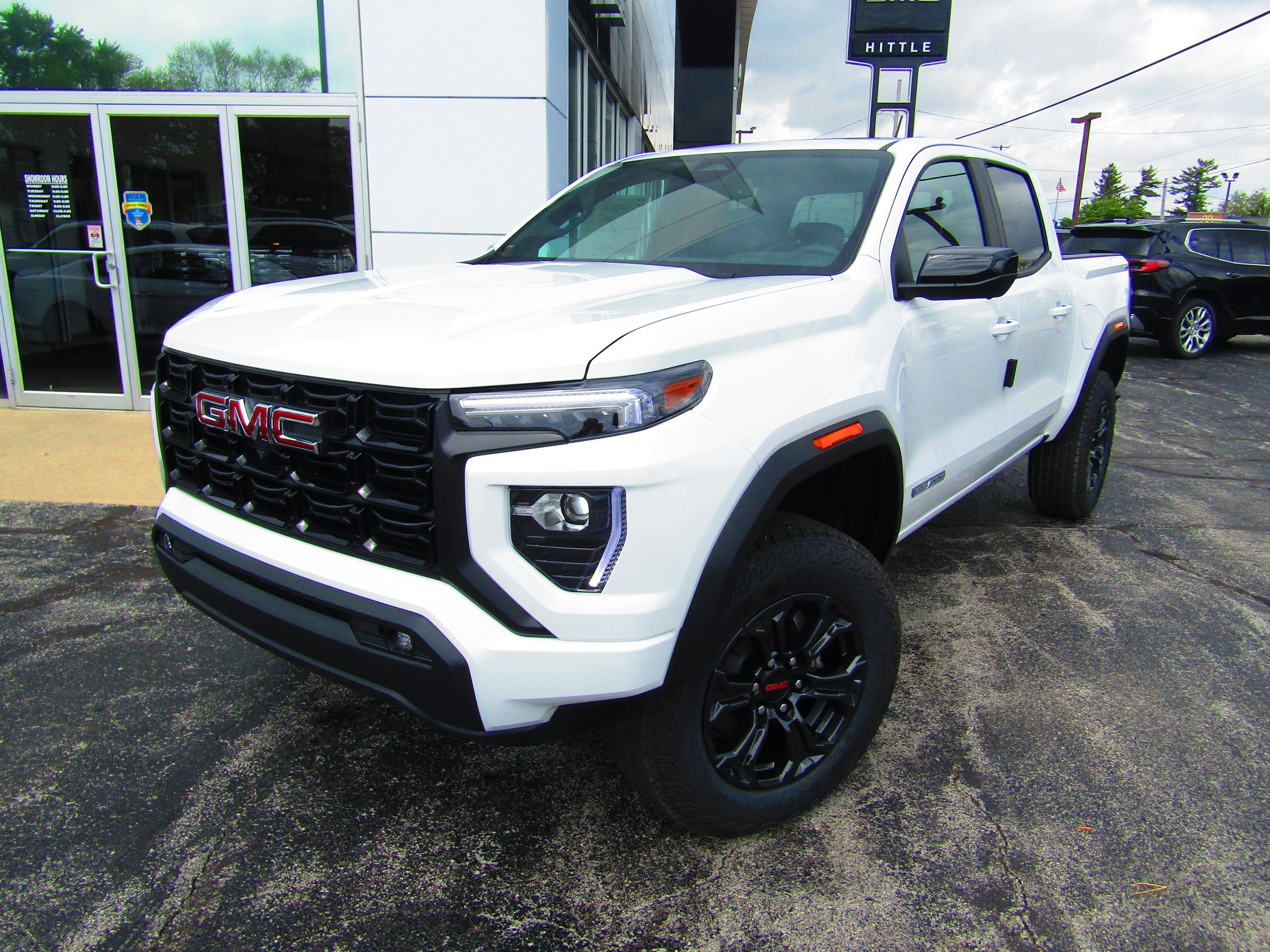 2025 GMC Canyon Elevation