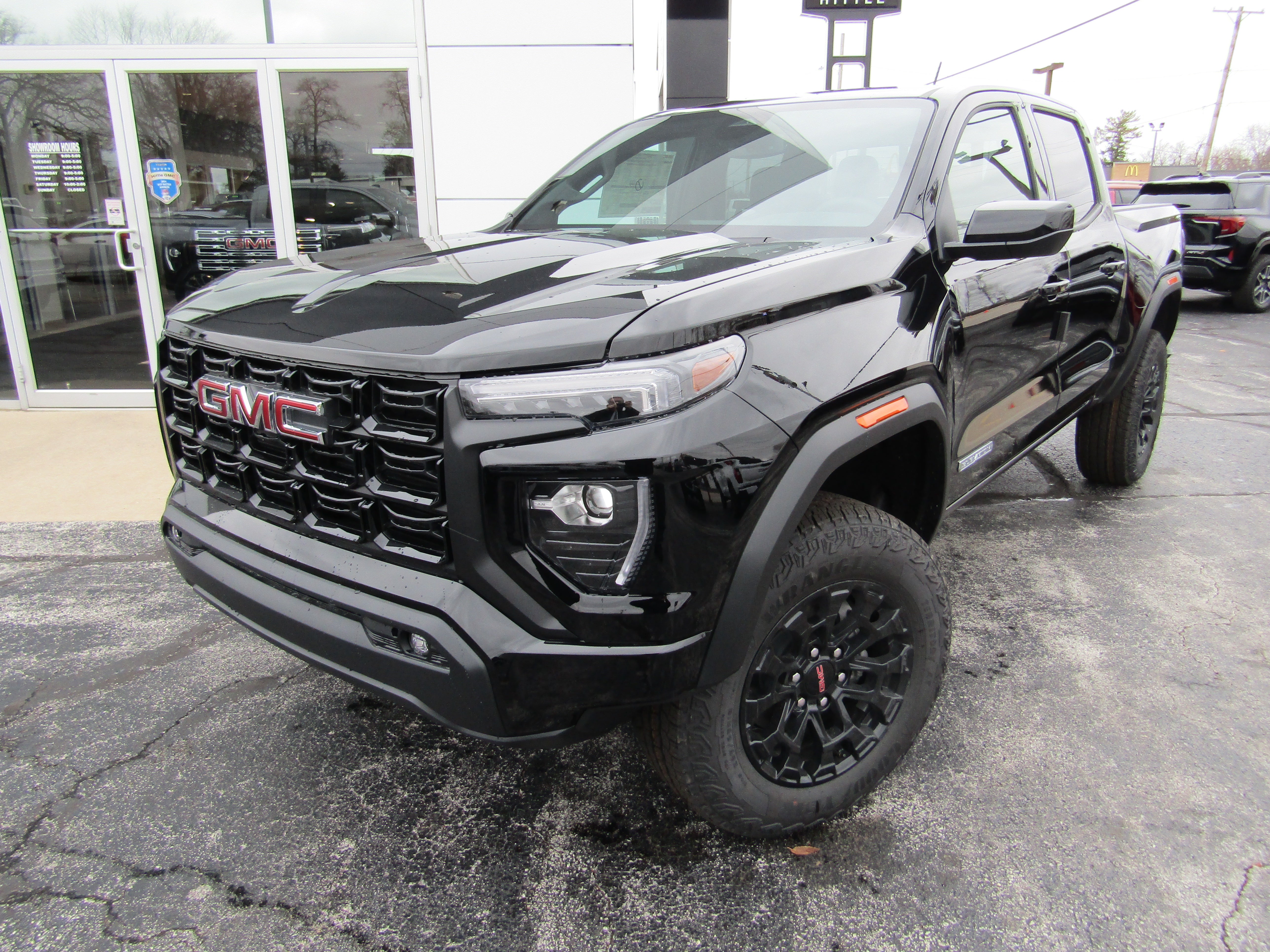 2026 GMC Canyon Elevation