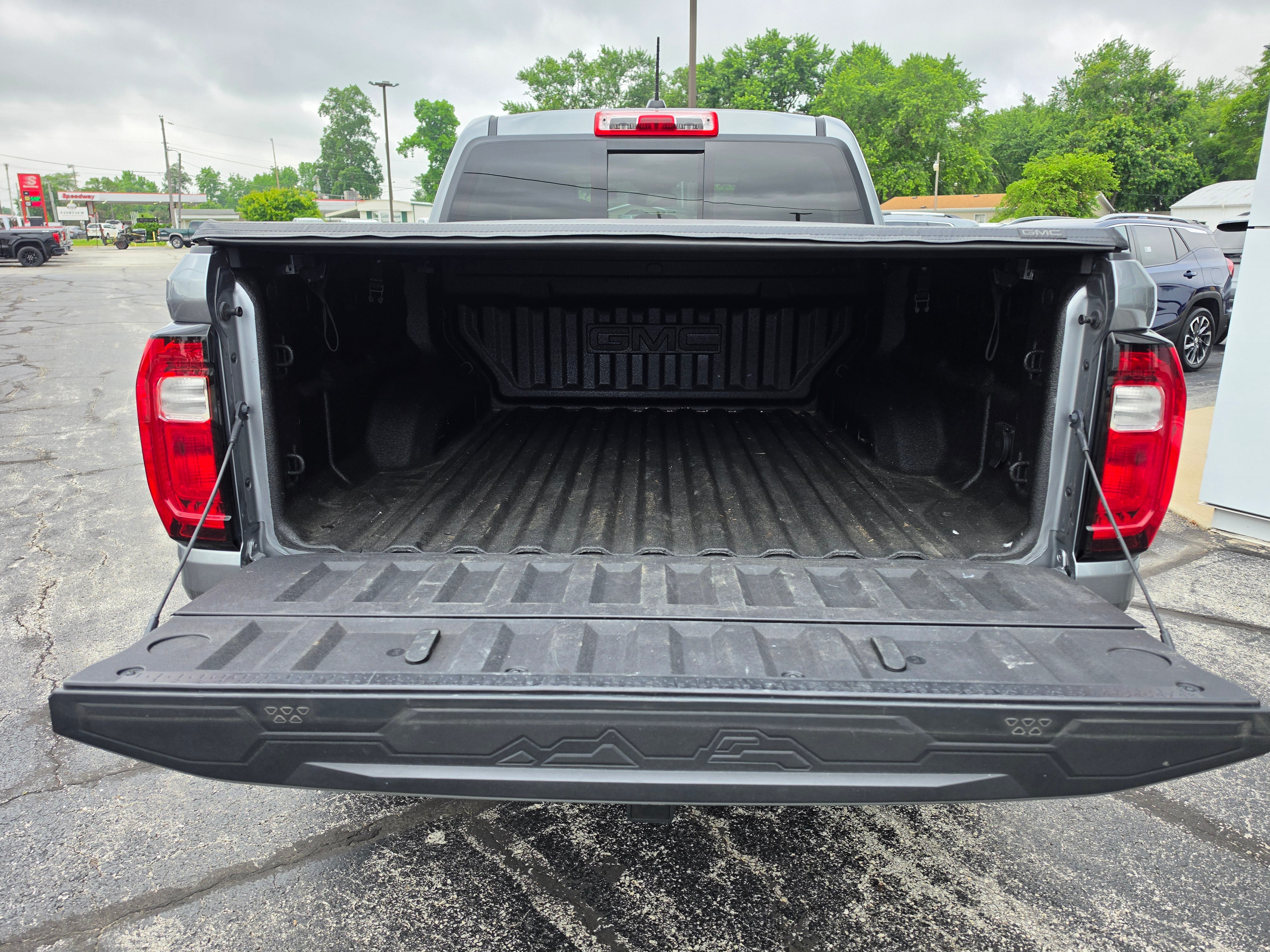 2023 GMC Canyon AT4