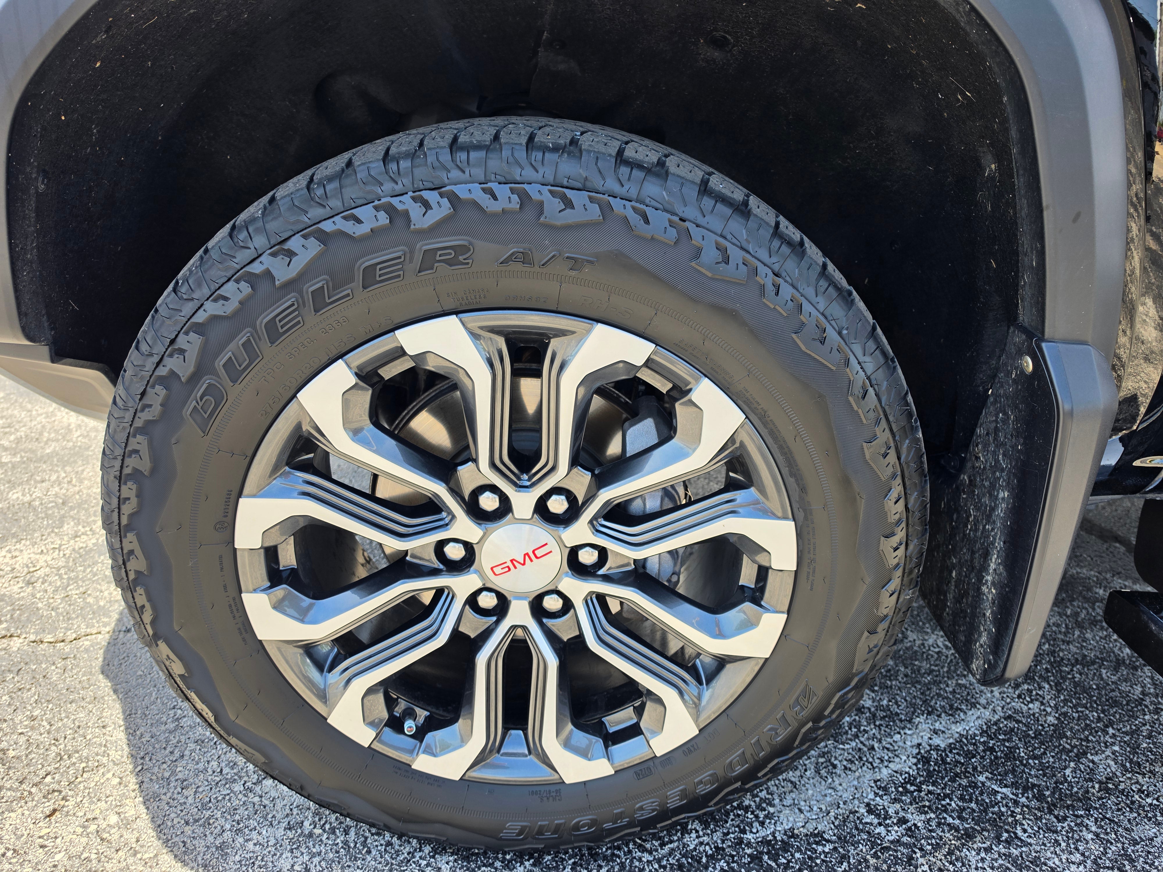 2024 GMC Canyon Denali