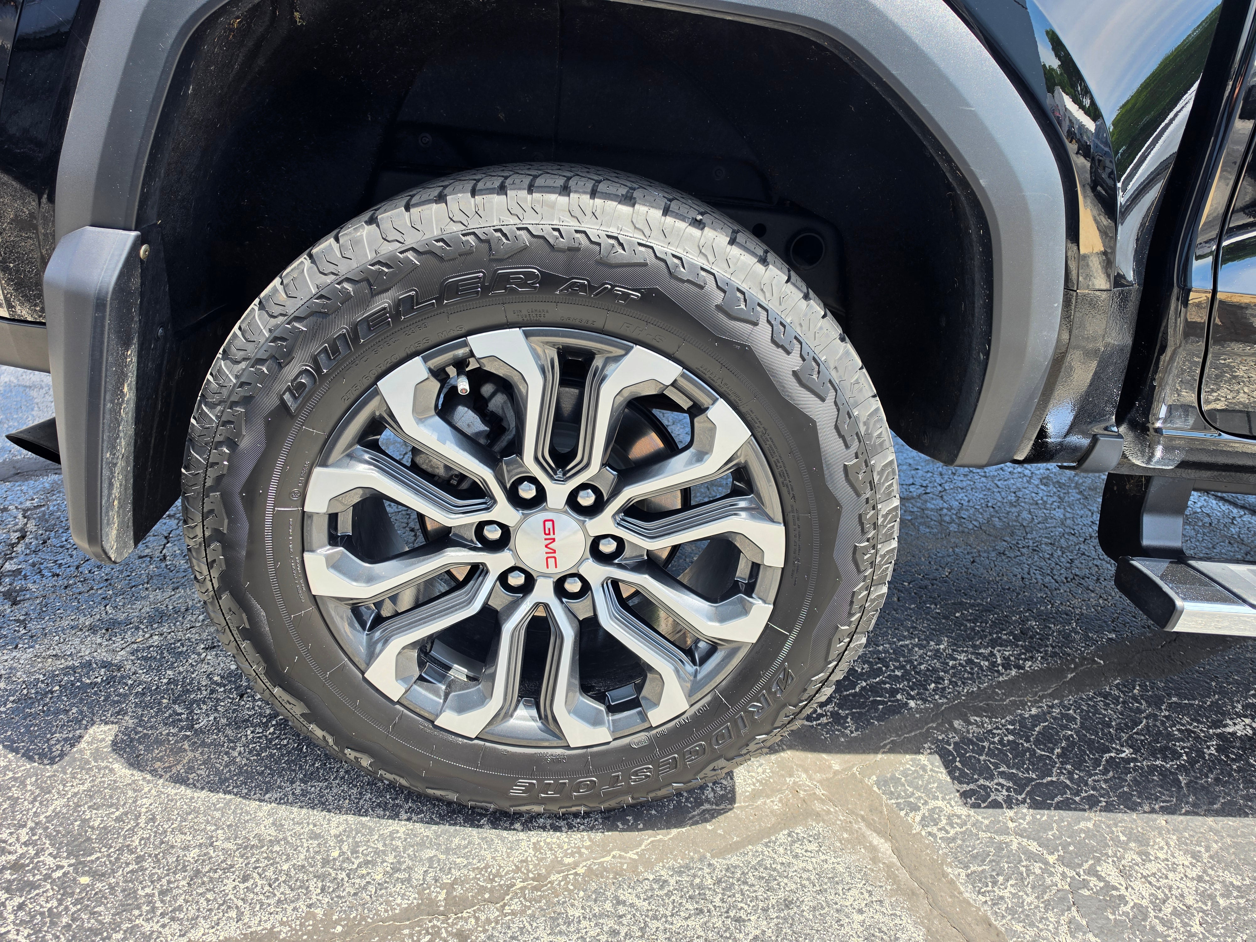 2024 GMC Canyon Denali