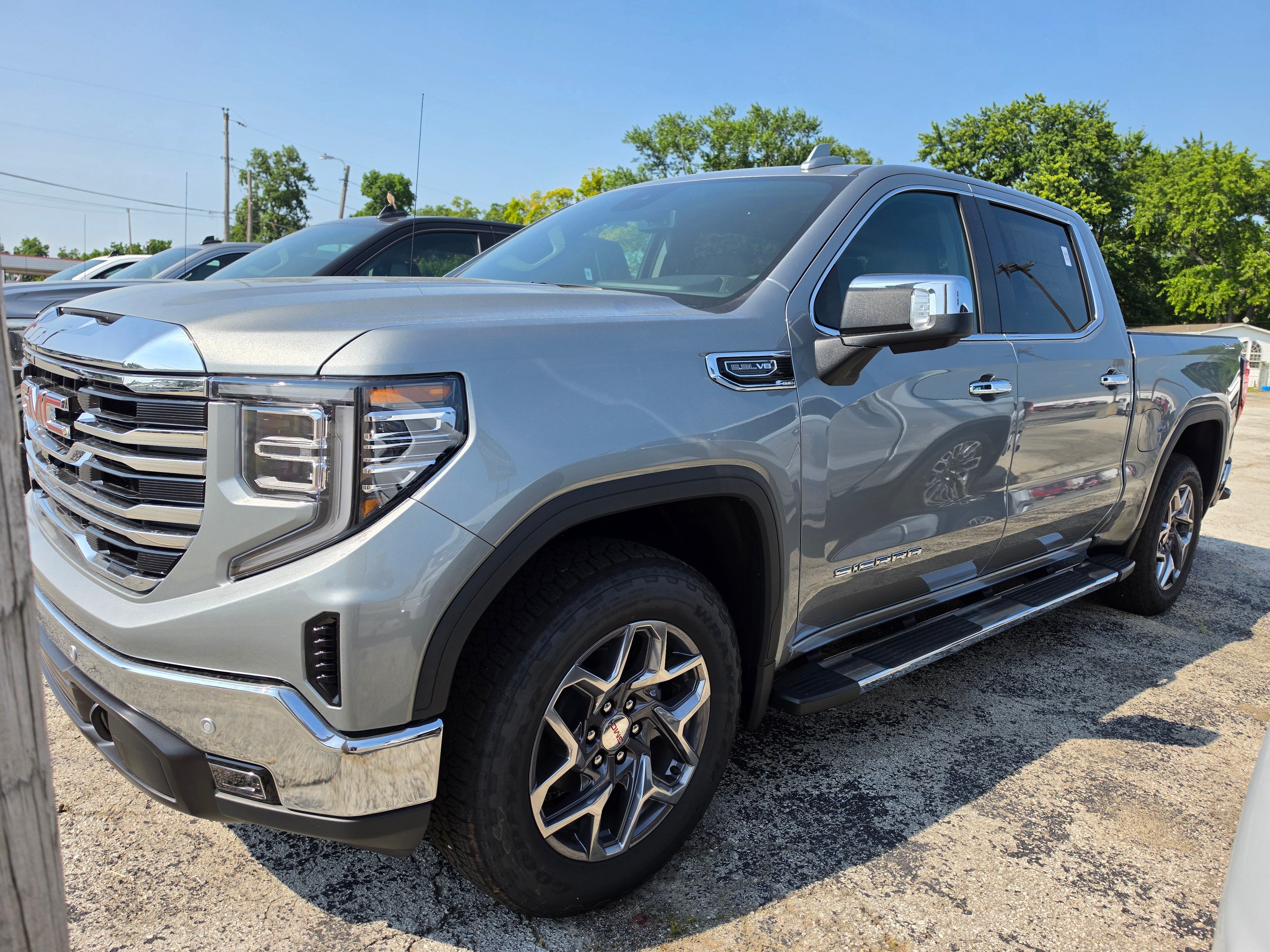 2026 GMC Sierra 1500 SLT
