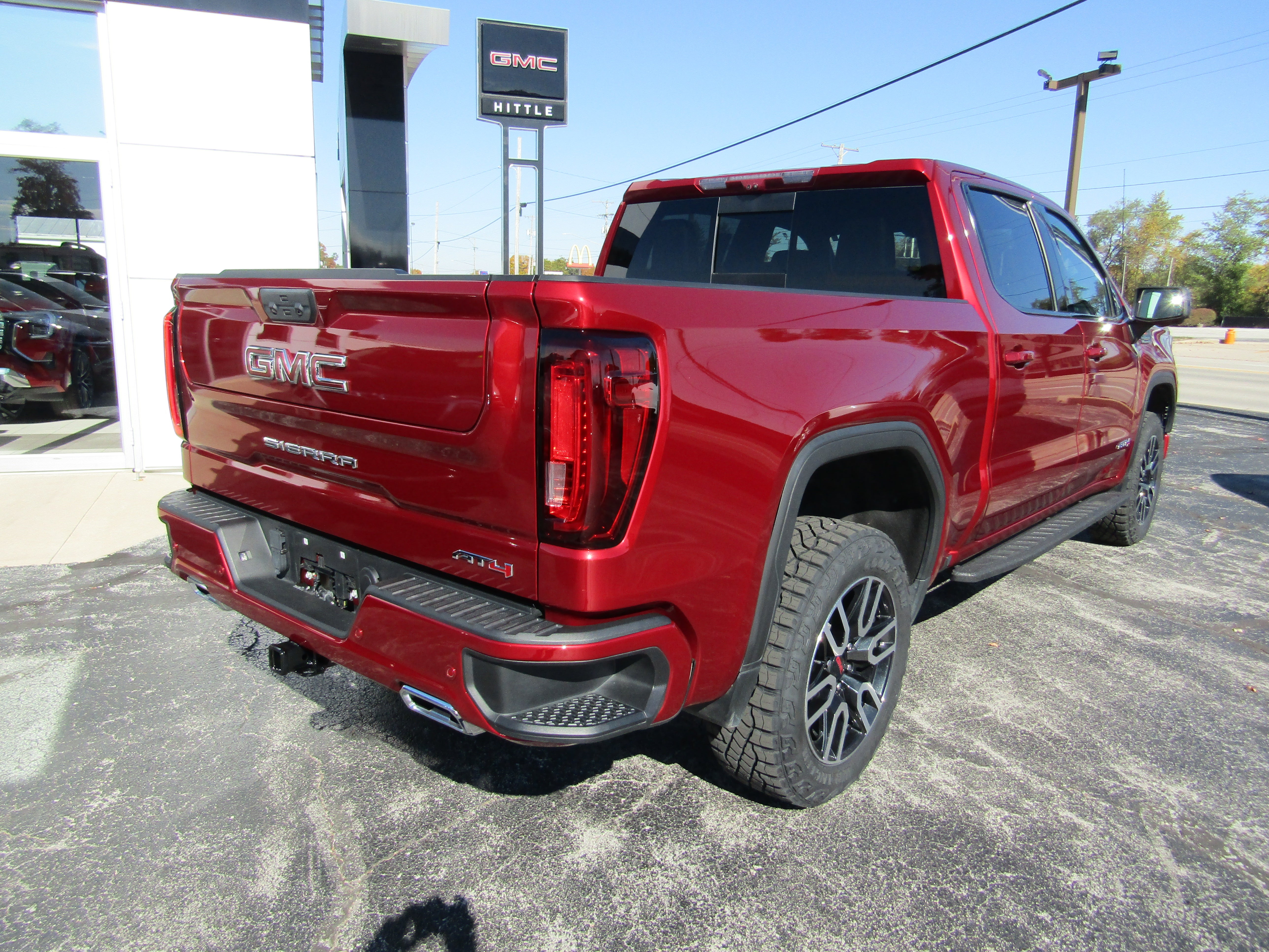2023 GMC Sierra 1500 AT4