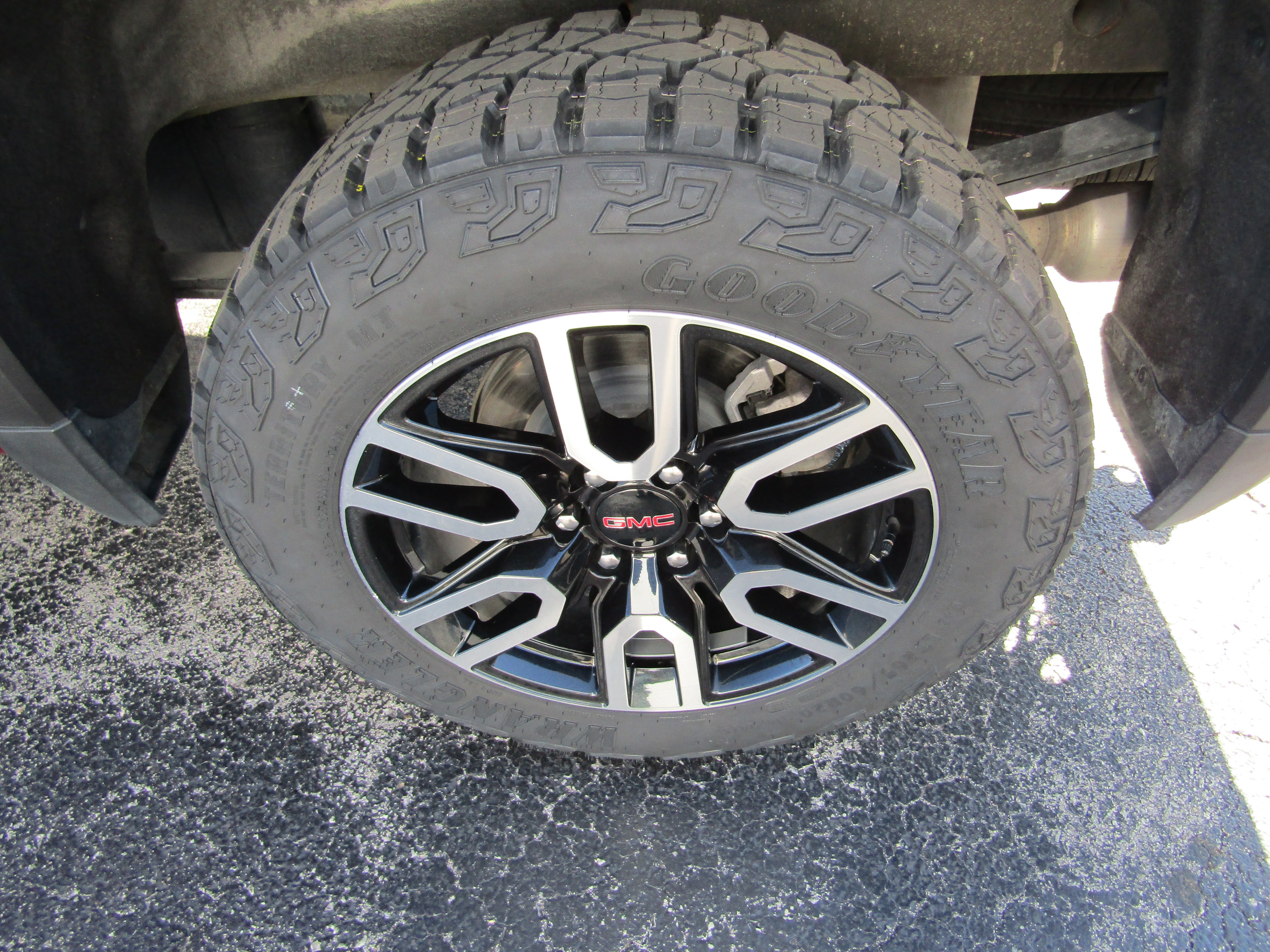 2023 GMC Sierra 1500 AT4