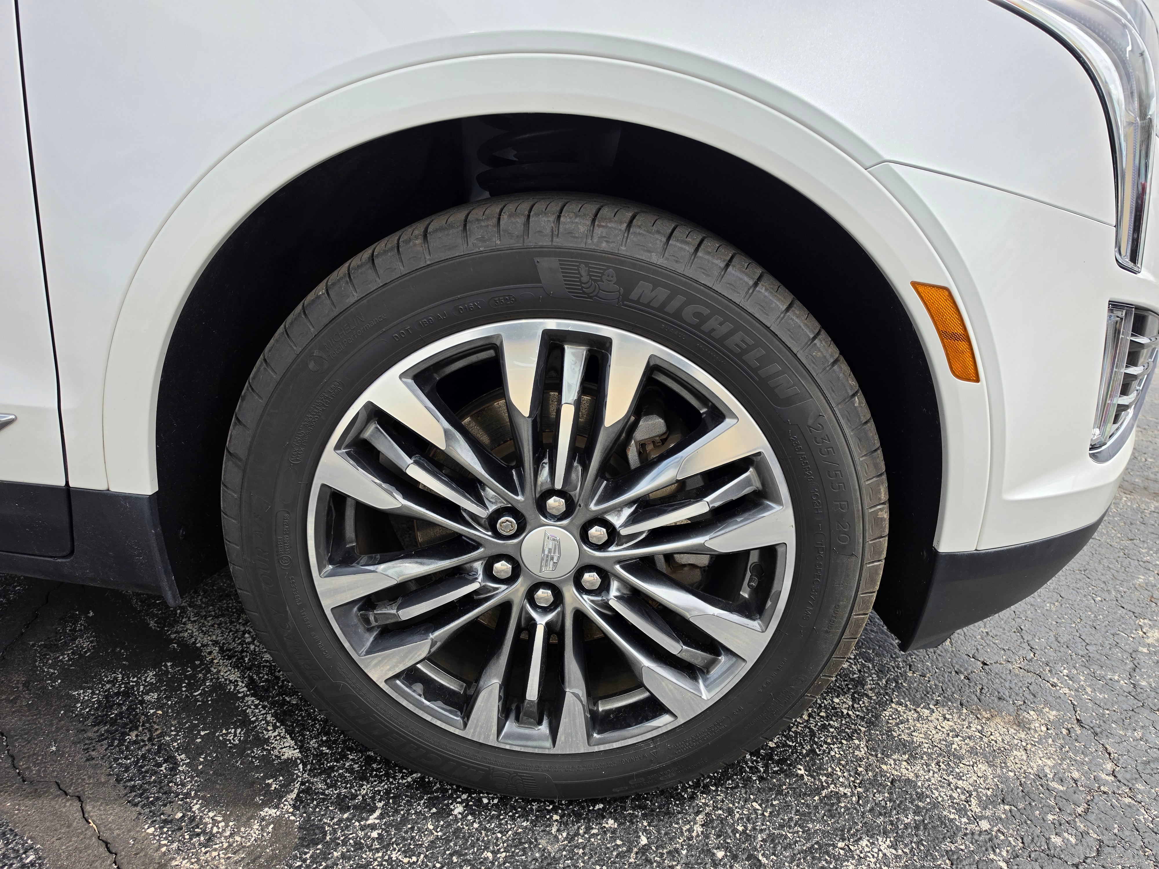 2019 Cadillac XT5 Luxury AWD