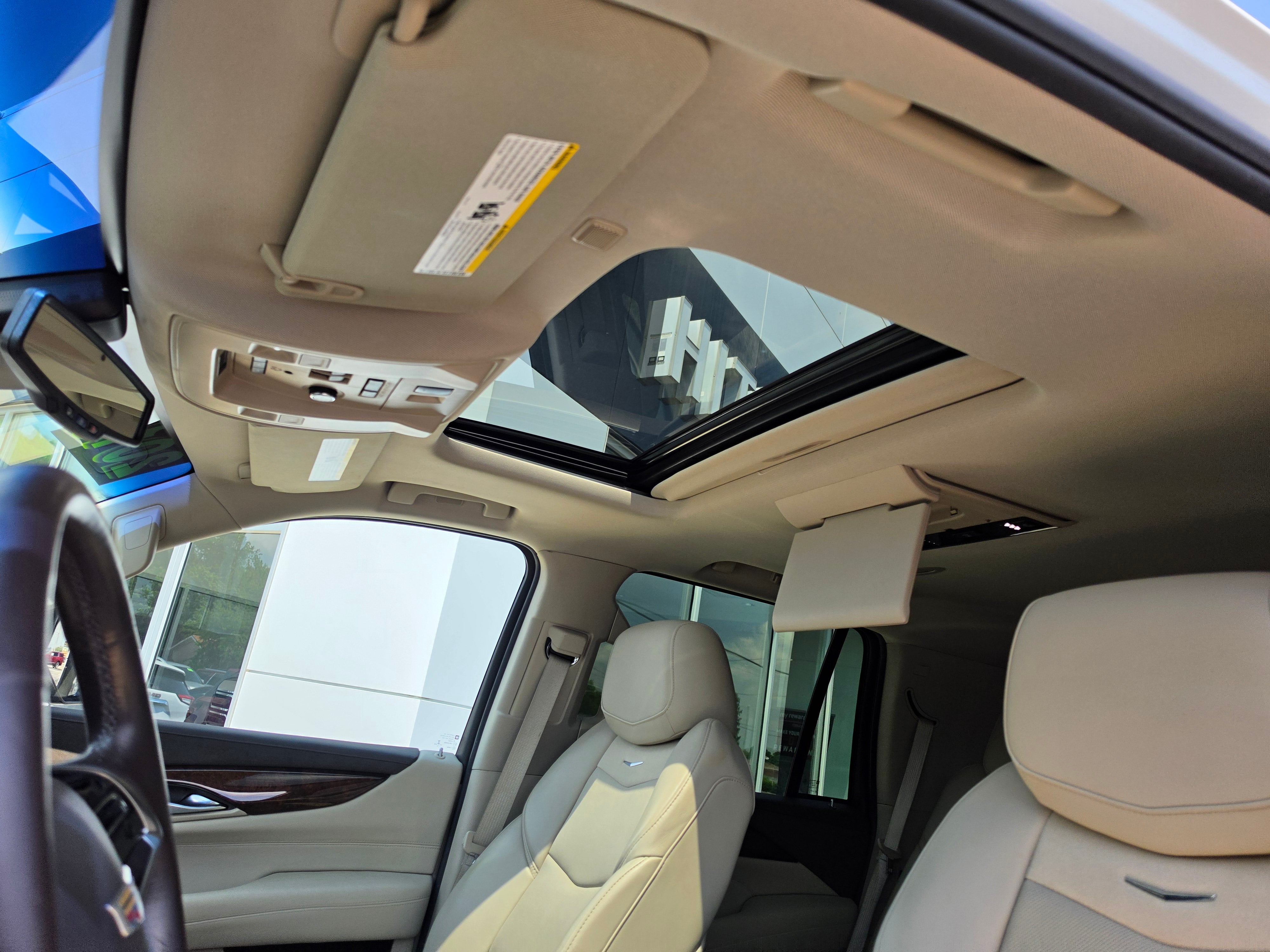 2015 Cadillac Escalade Luxury