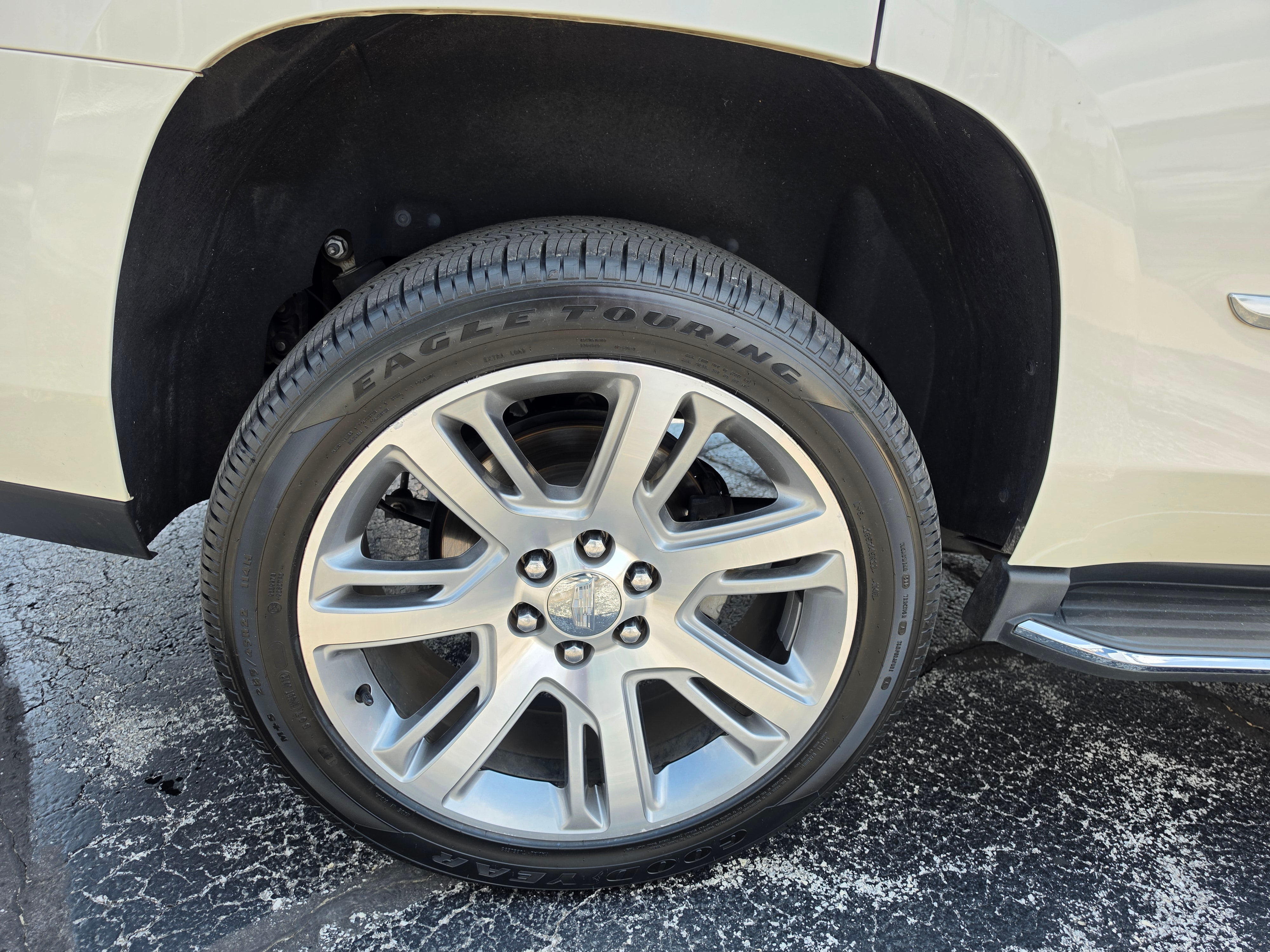 2015 Cadillac Escalade Luxury
