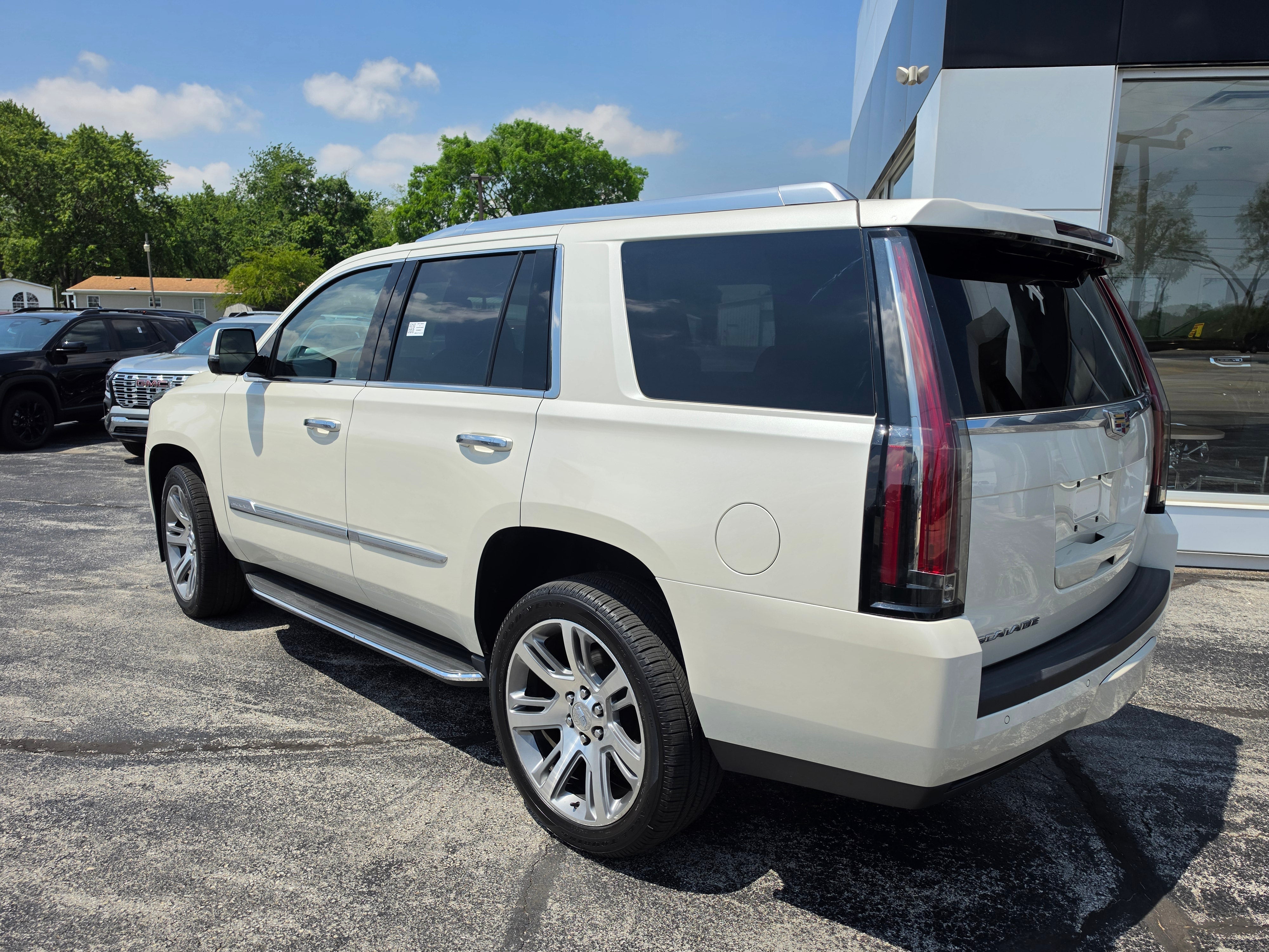 2015 Cadillac Escalade Luxury