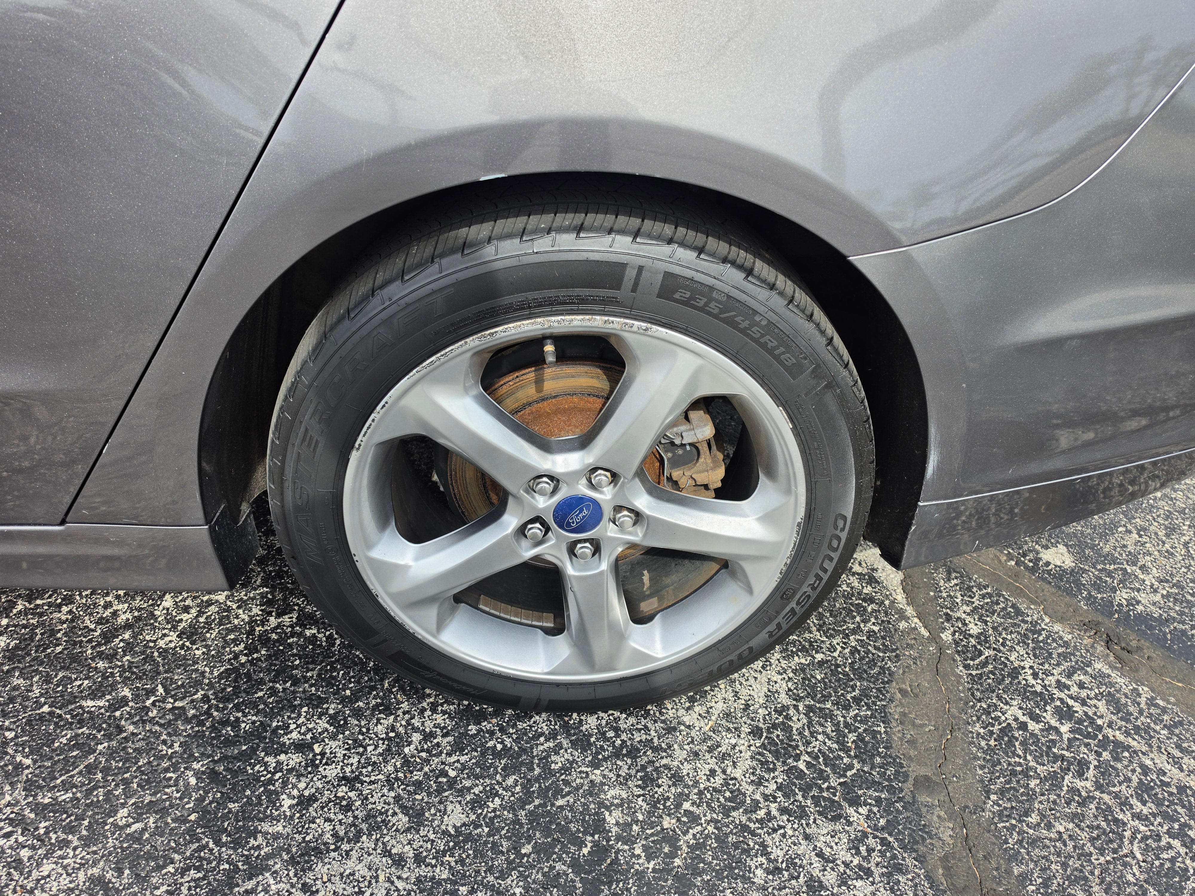 2013 Ford Fusion SE
