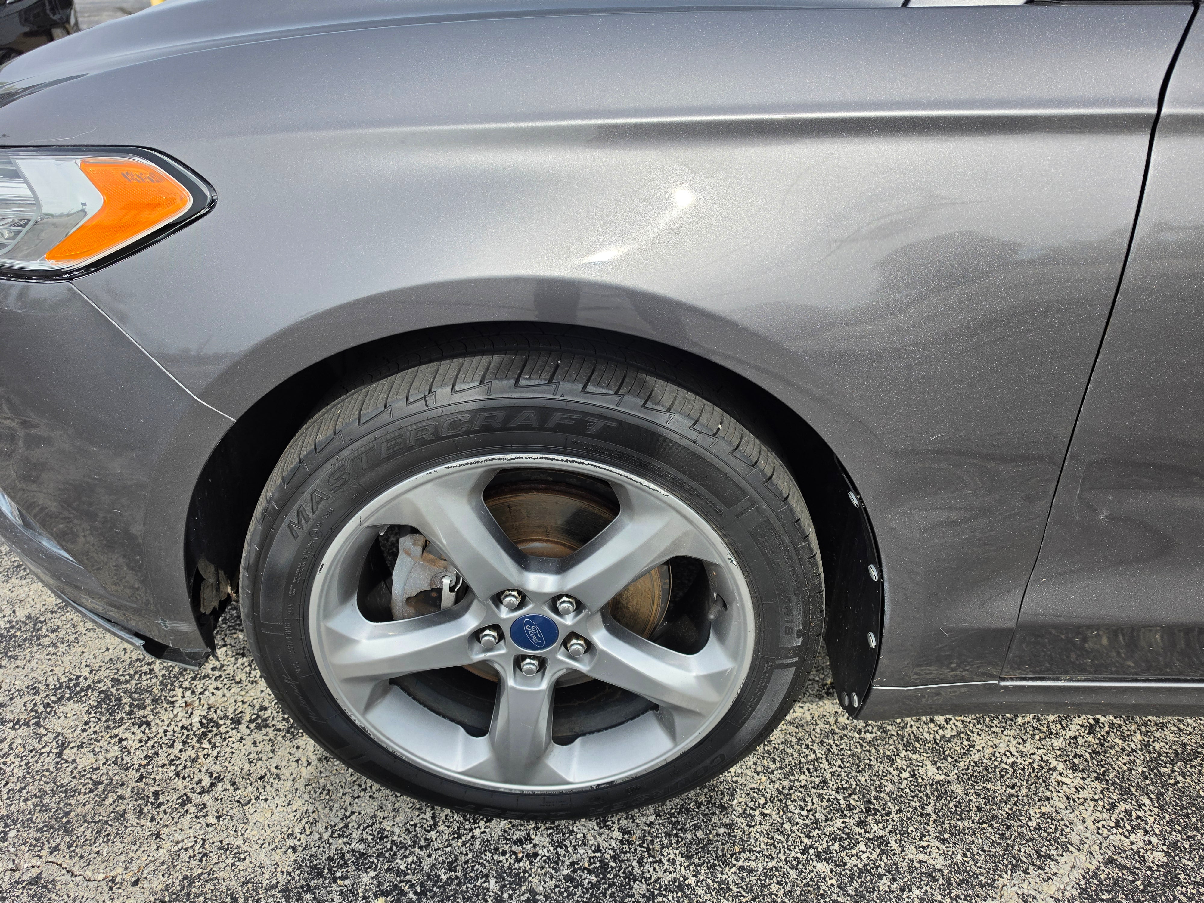 2013 Ford Fusion SE