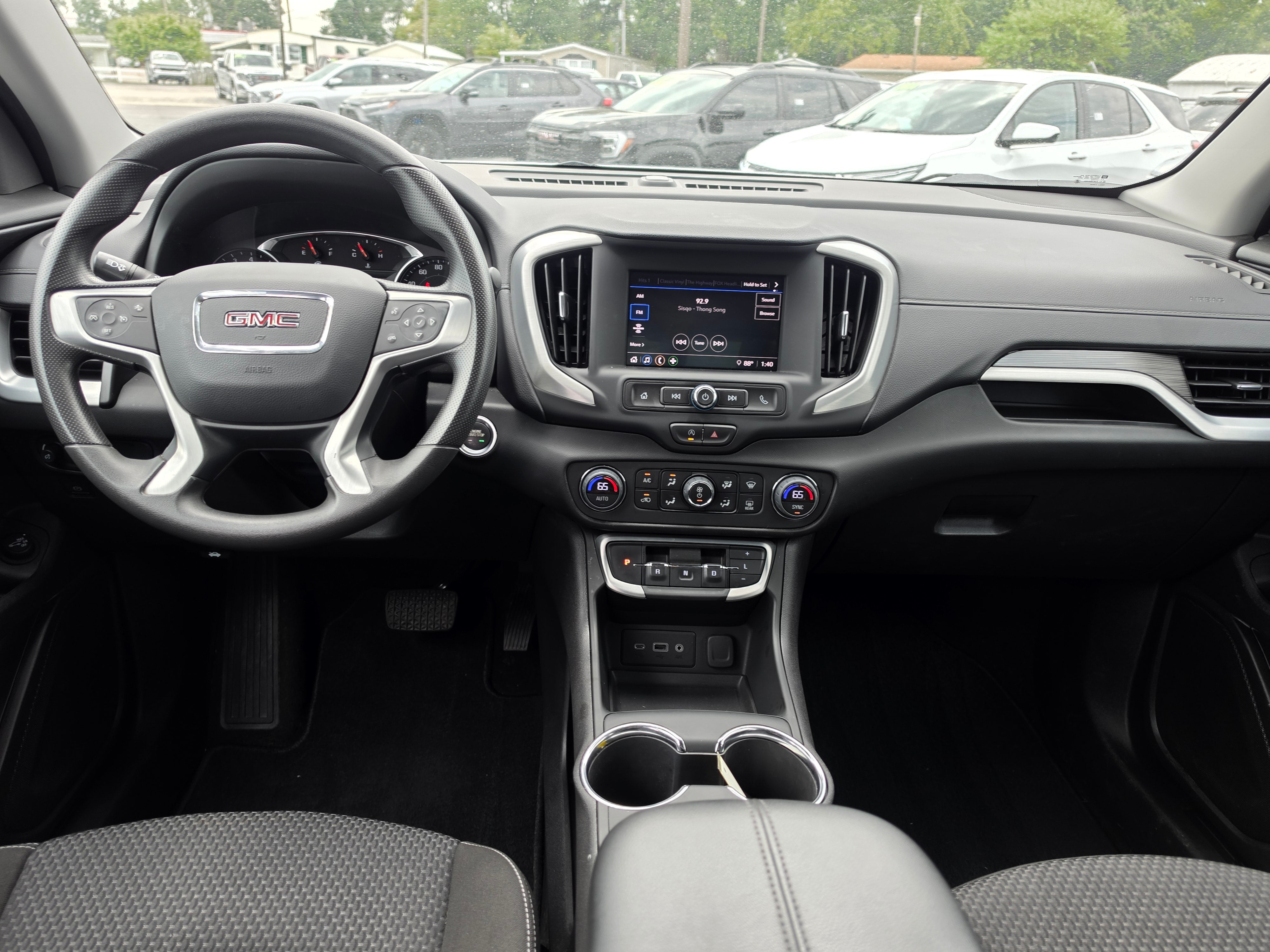2024 GMC Terrain SLE