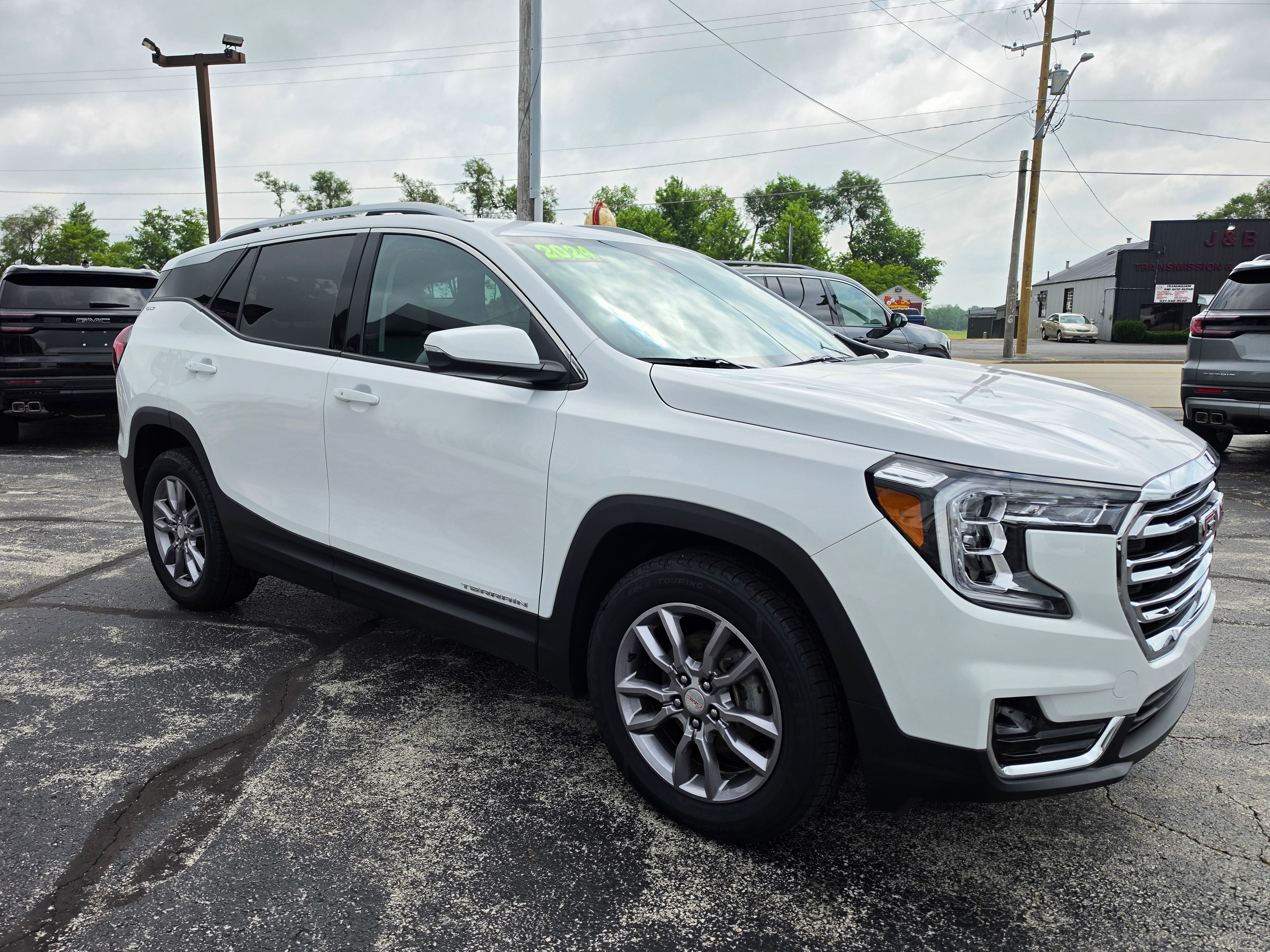 2024 GMC Terrain SLT