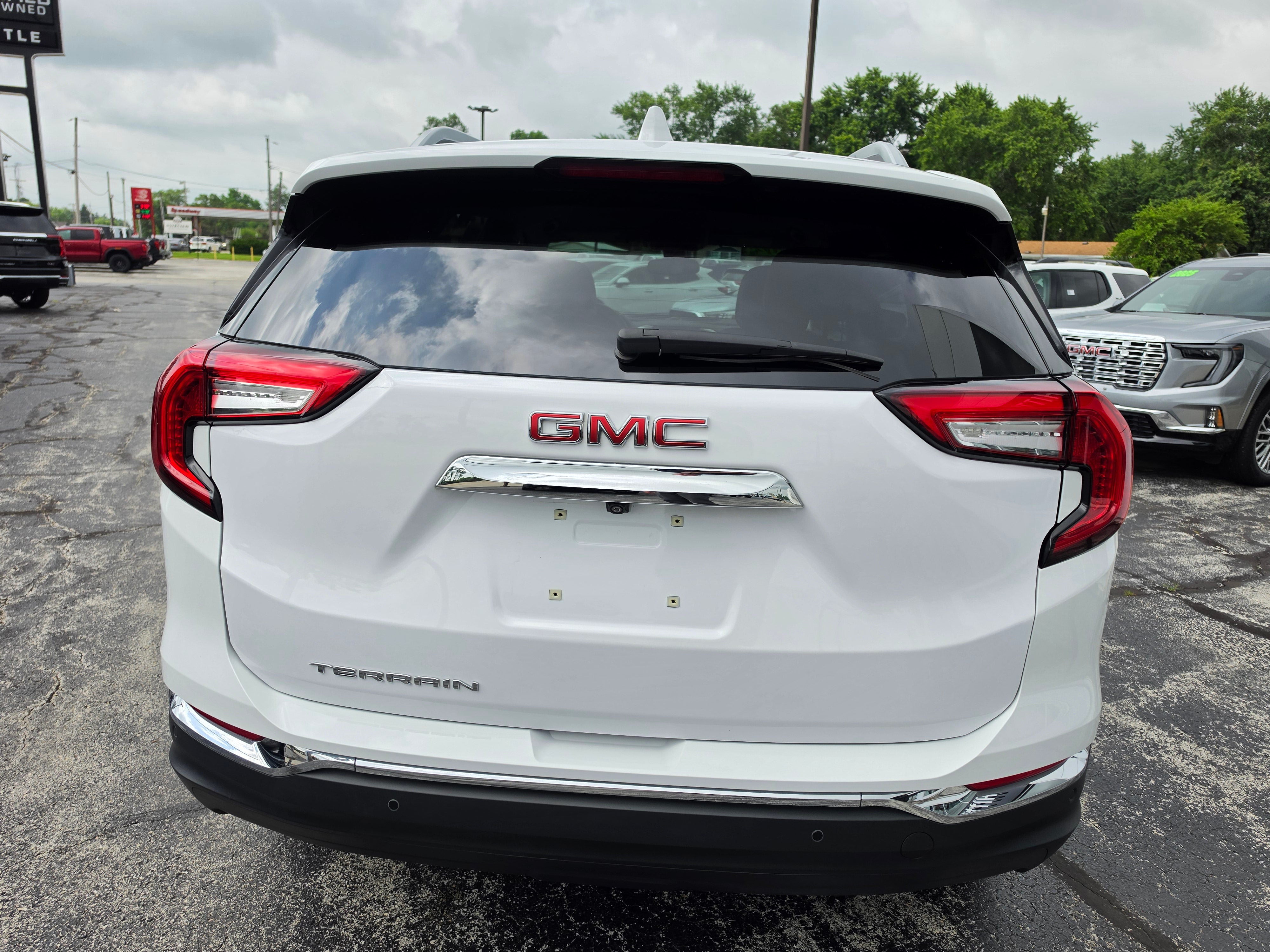 2024 GMC Terrain SLT