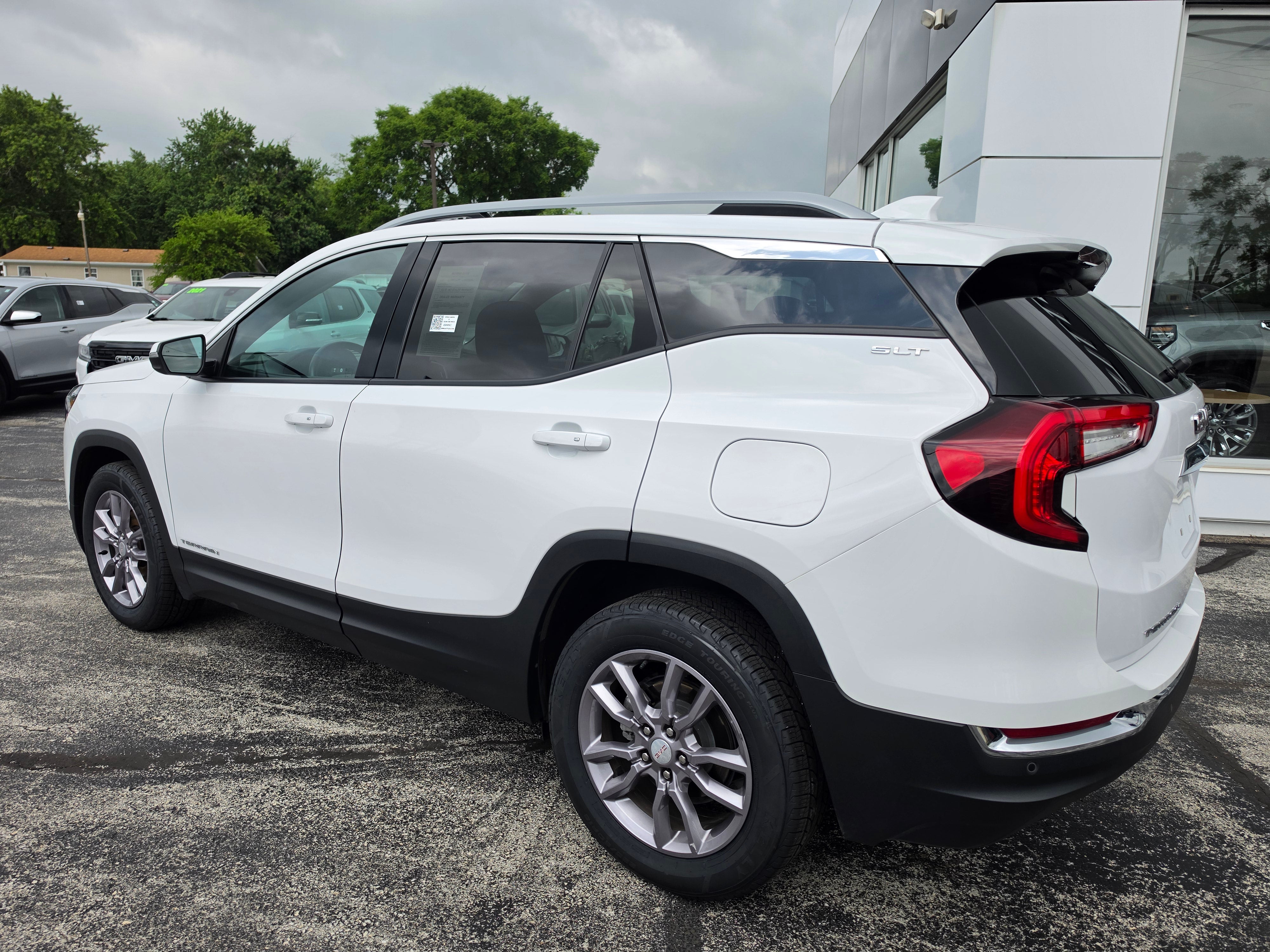 2024 GMC Terrain SLT