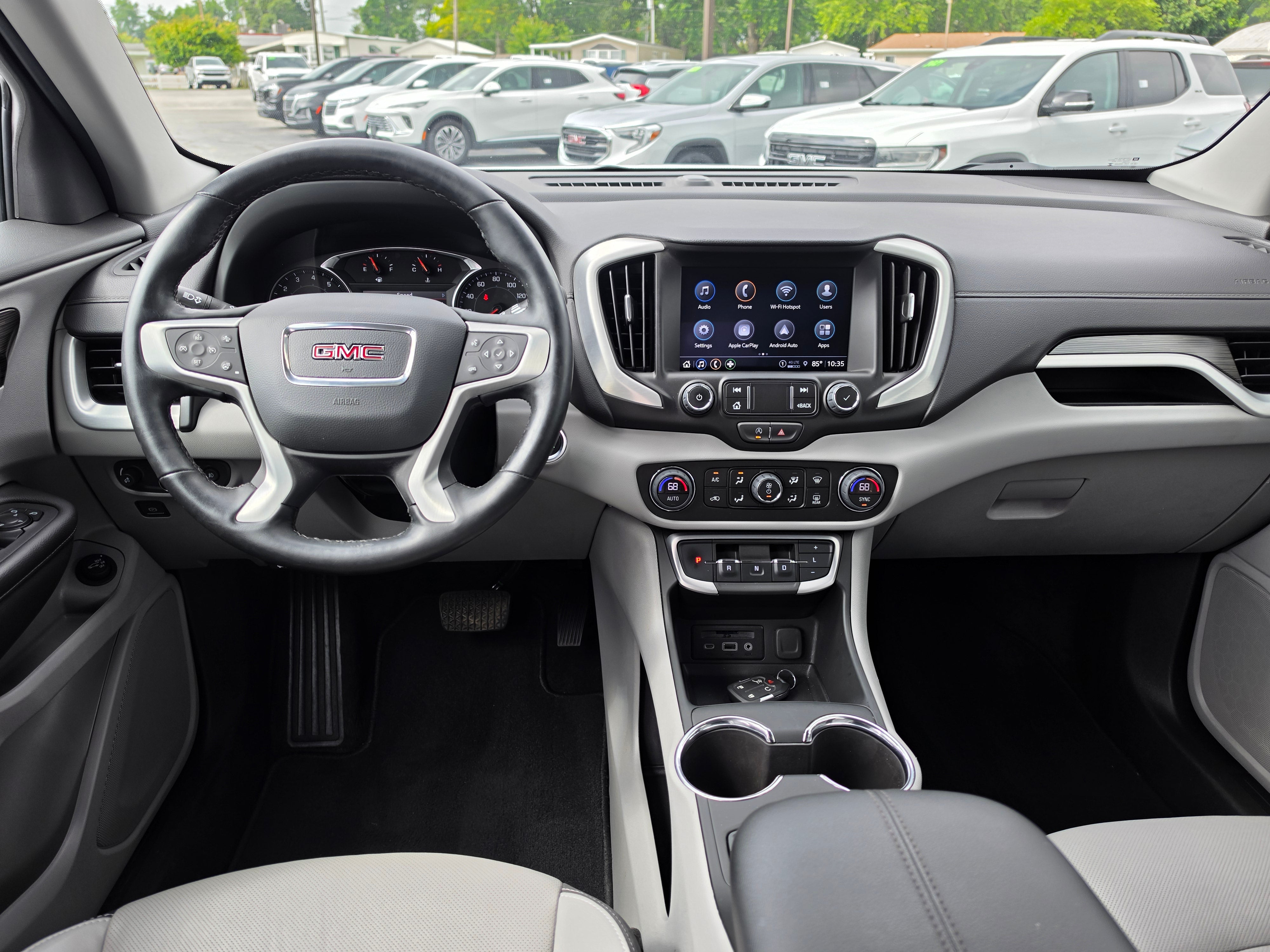 2024 GMC Terrain SLT