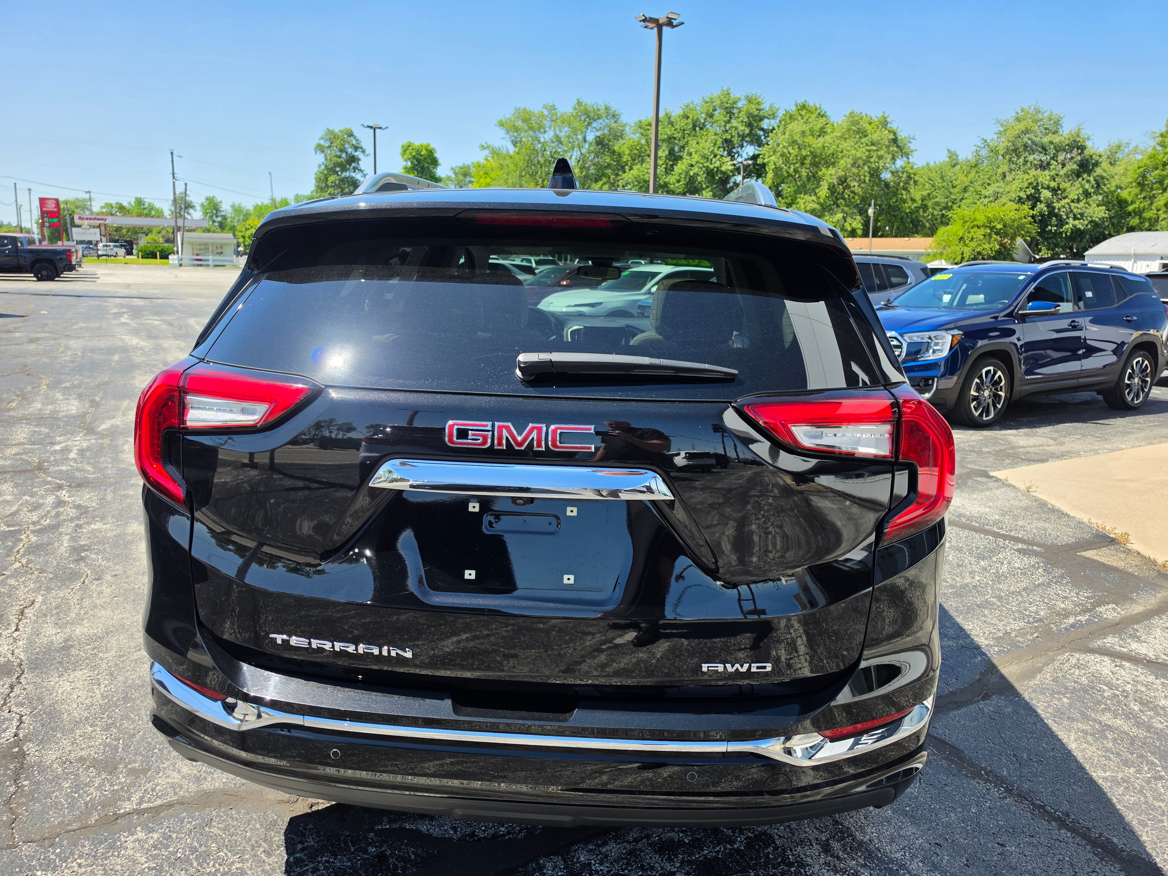 2023 GMC Terrain Denali