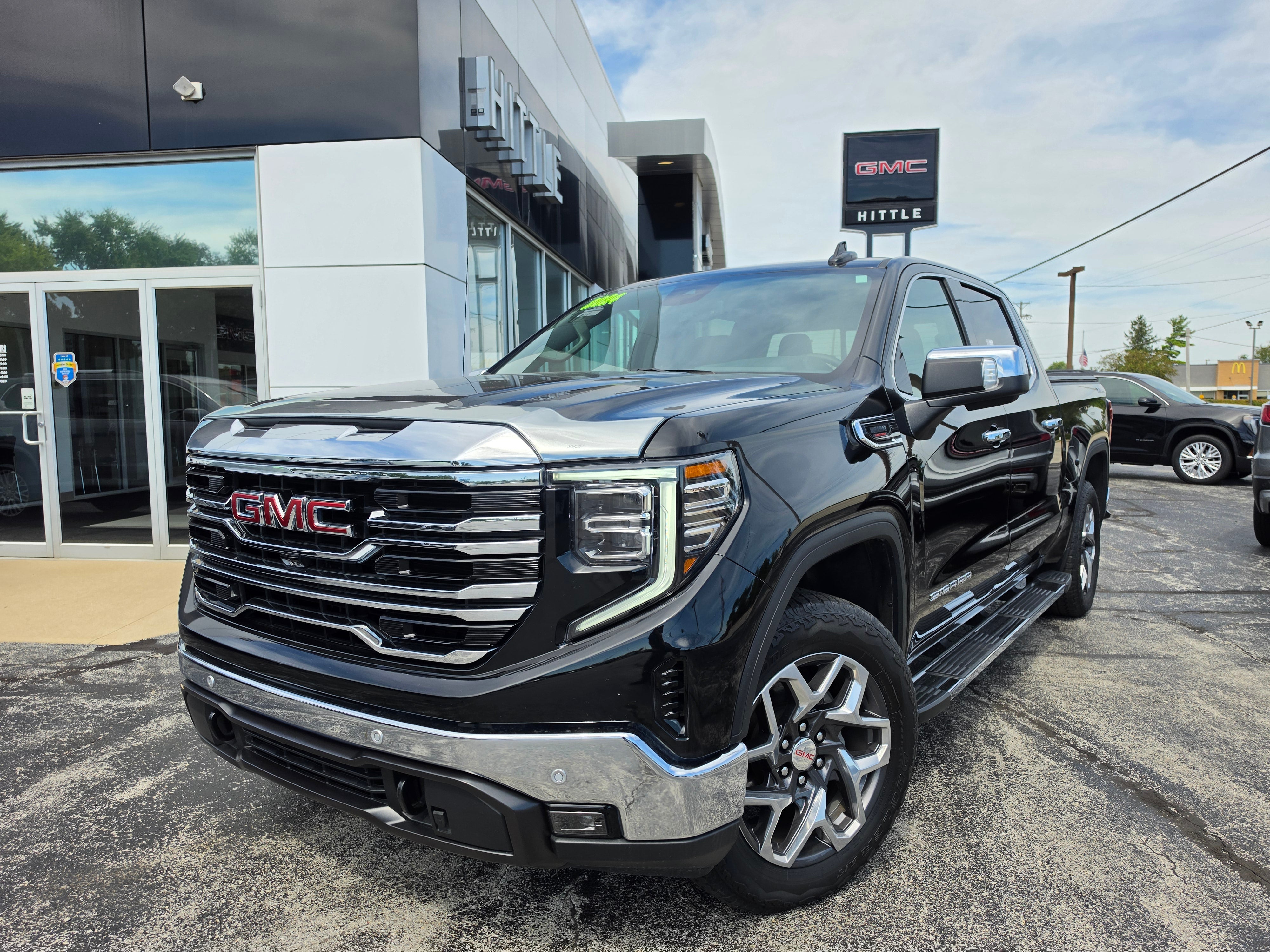 2024 GMC Sierra 1500 SLT