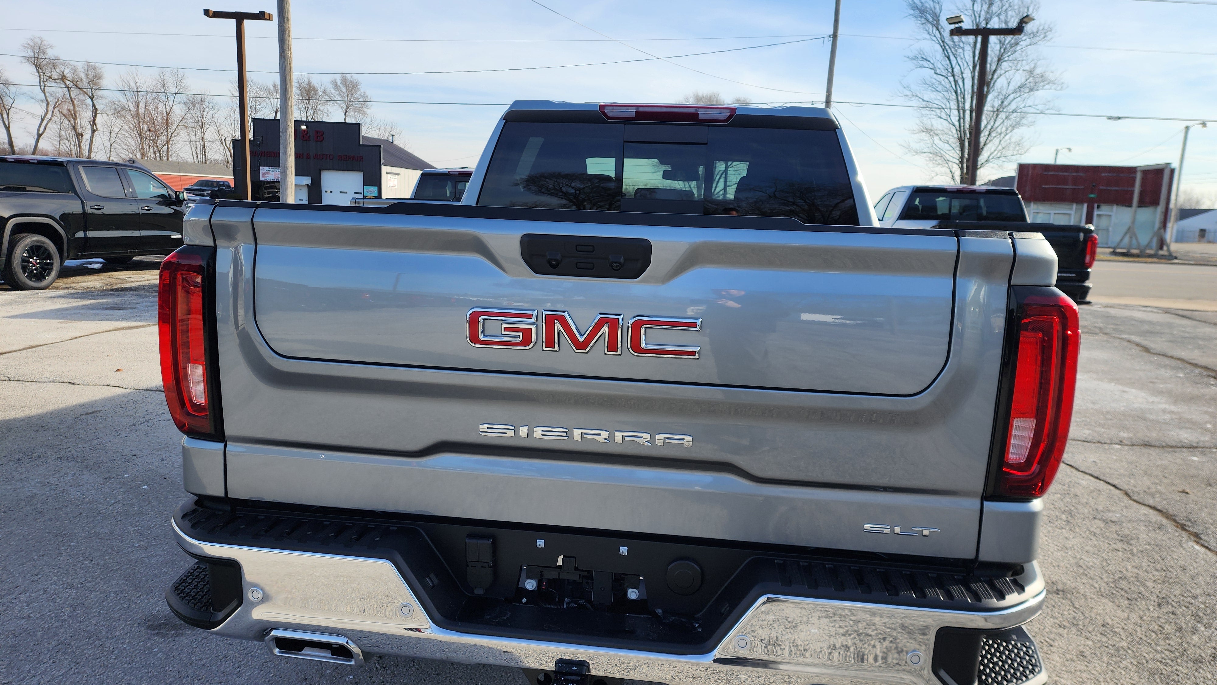 2026 GMC Sierra 1500 SLT
