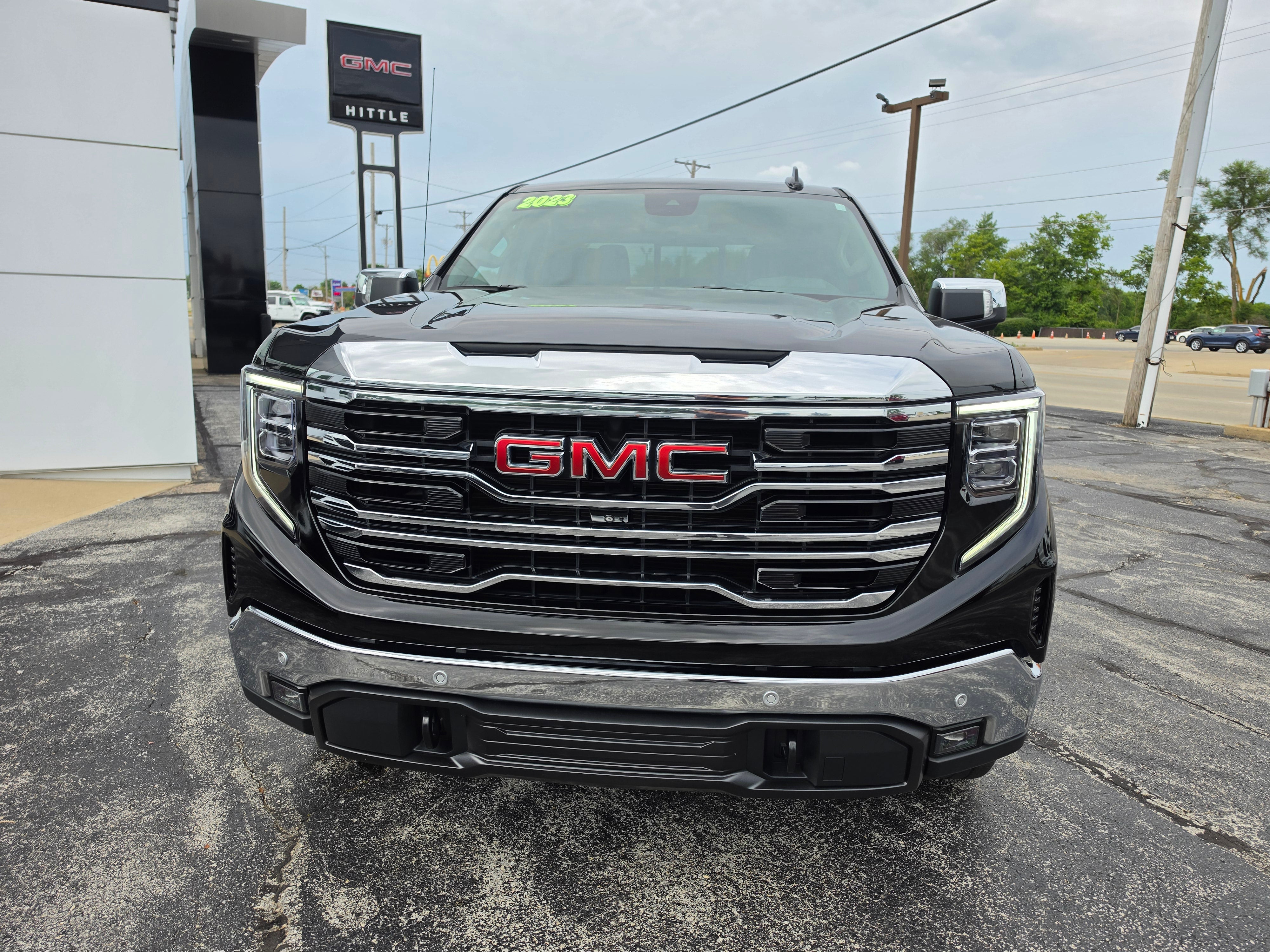 2023 GMC Sierra 1500 SLT