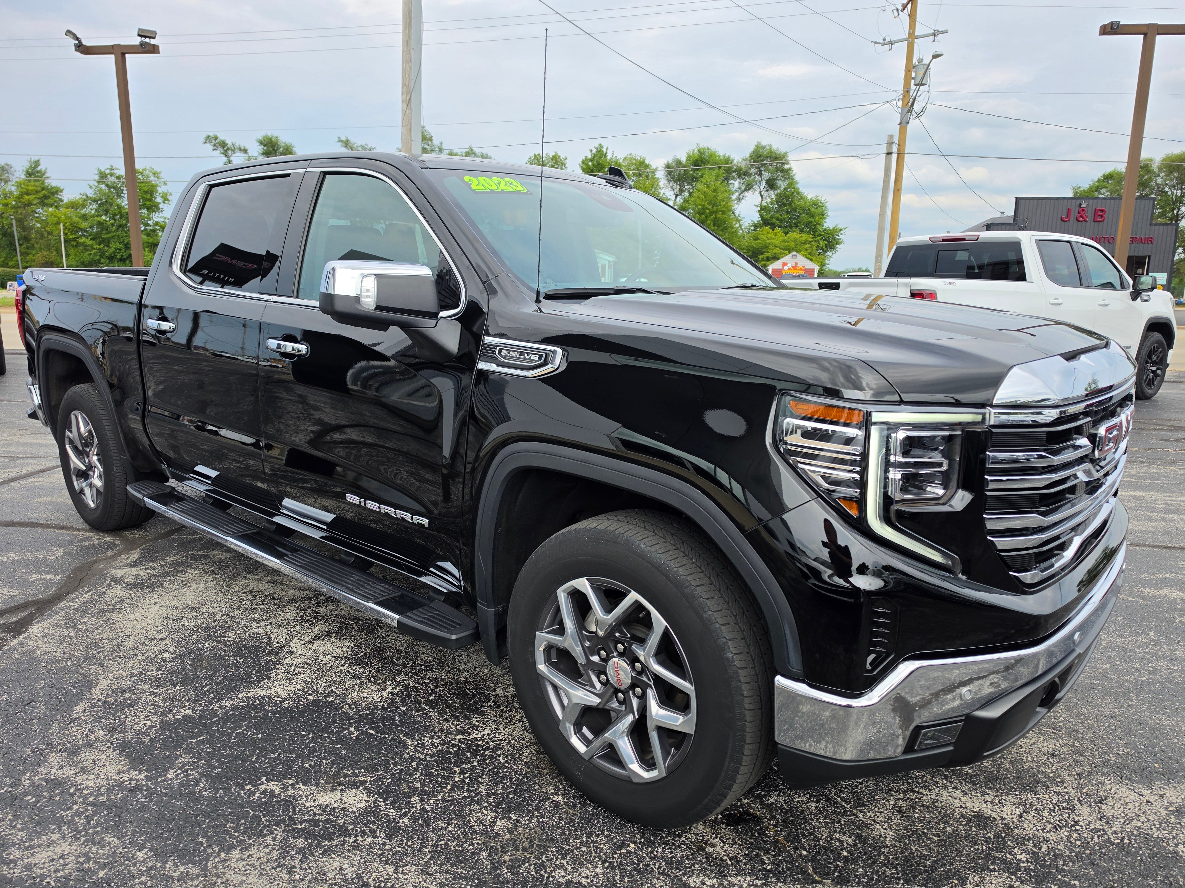 2023 GMC Sierra 1500 SLT