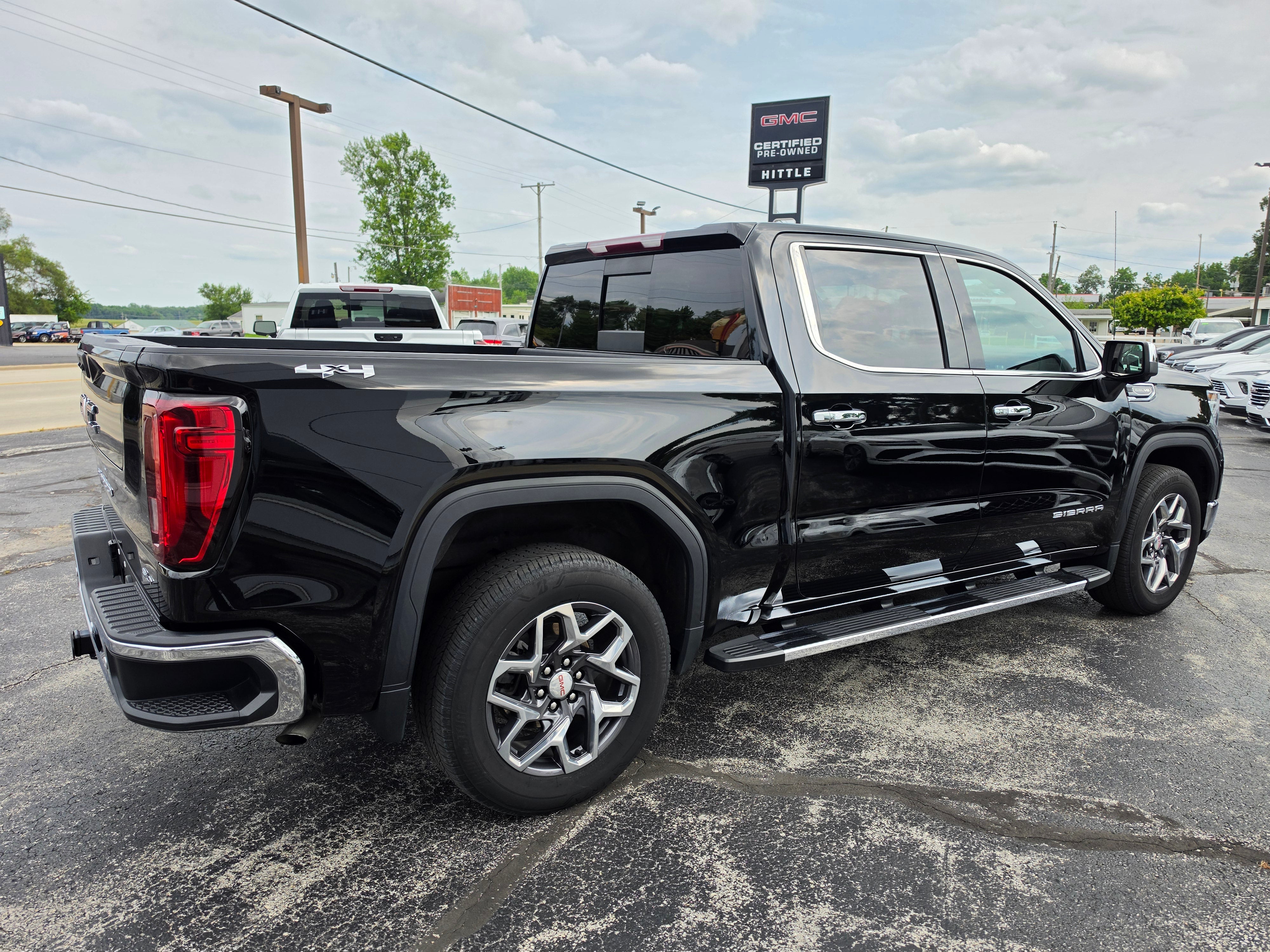 2023 GMC Sierra 1500 SLT