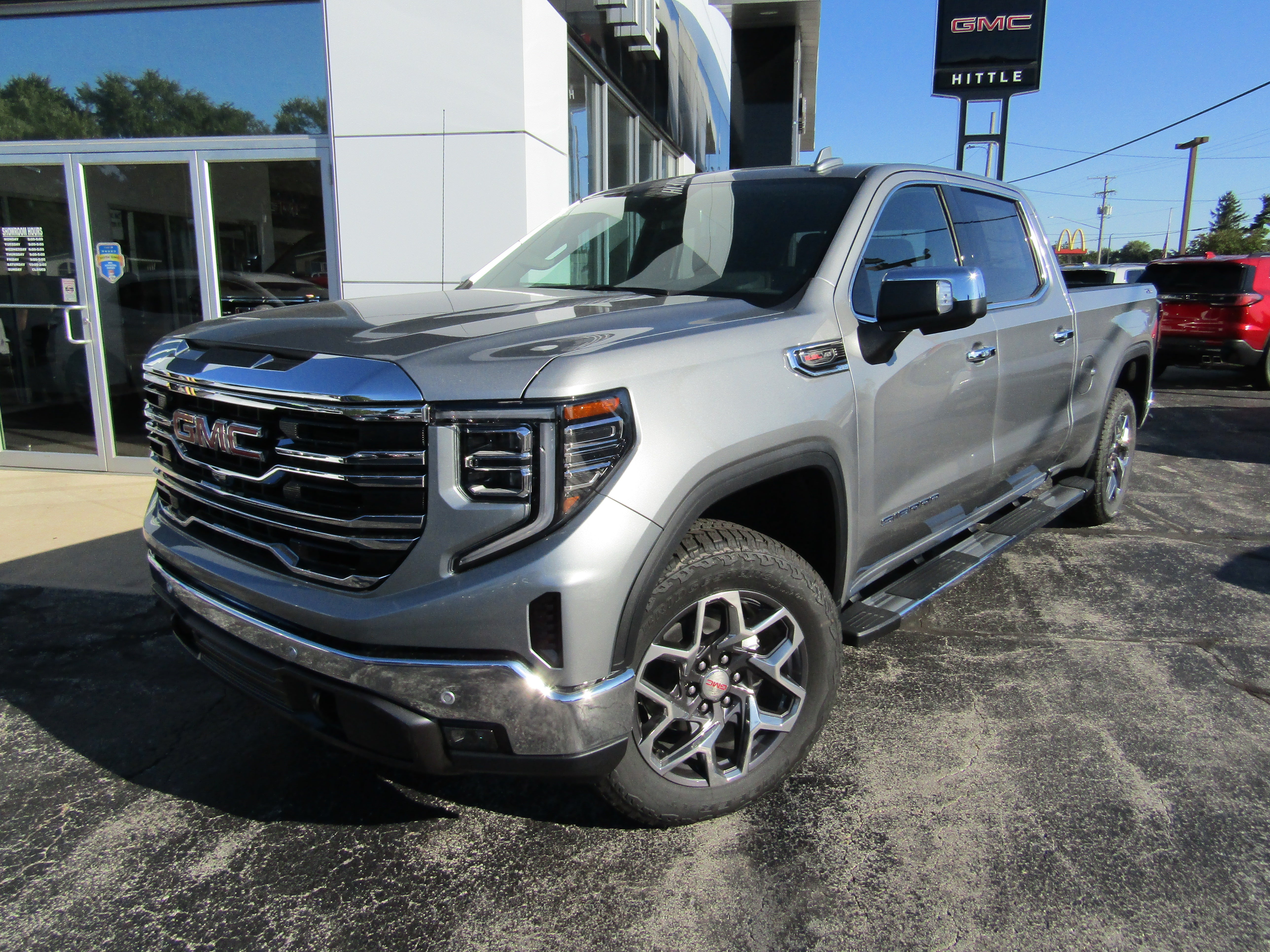 2026 GMC Sierra 1500 SLT