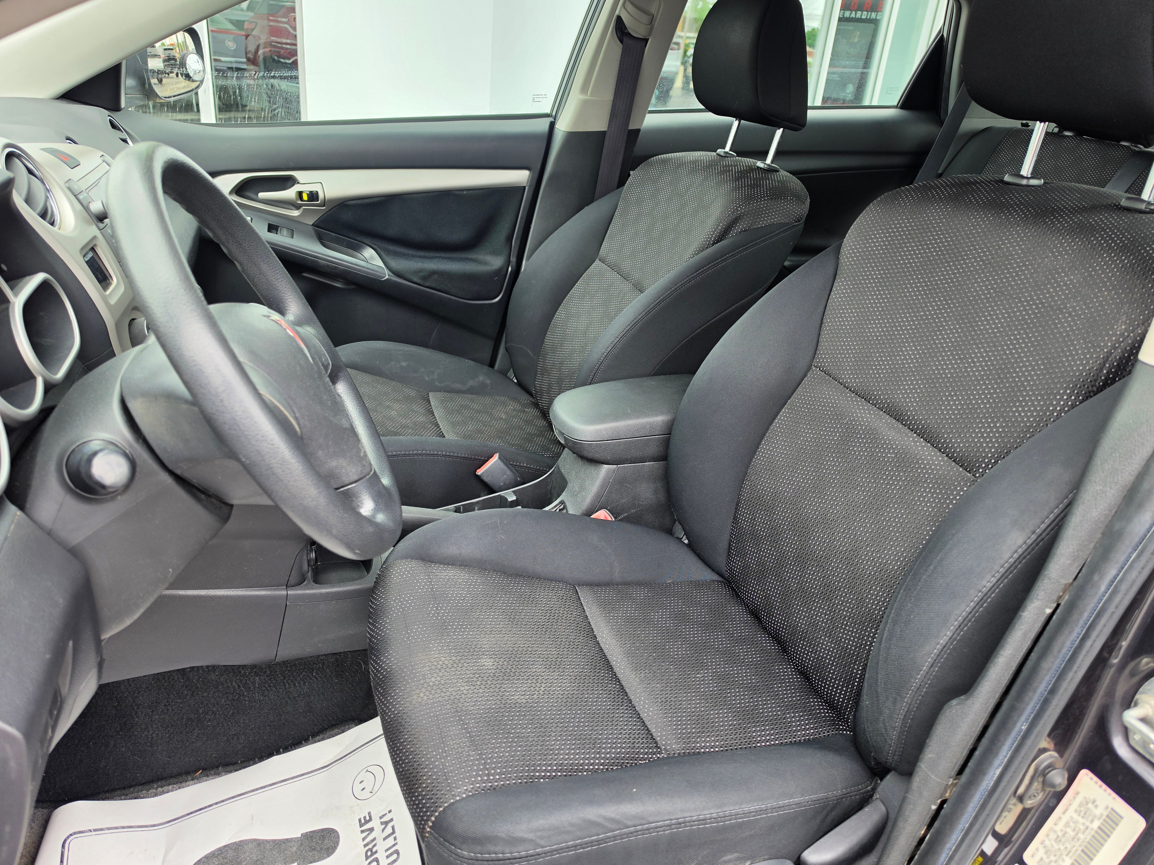 2009 Pontiac Vibe w/1SA